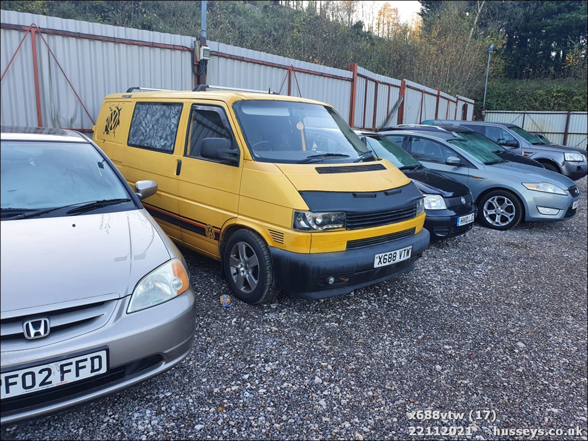 2000 VOLKSWAGEN TRANSPORTER TDI SWB - 2461cc 5dr Van (Yellow, 255k) - Image 18 of 28