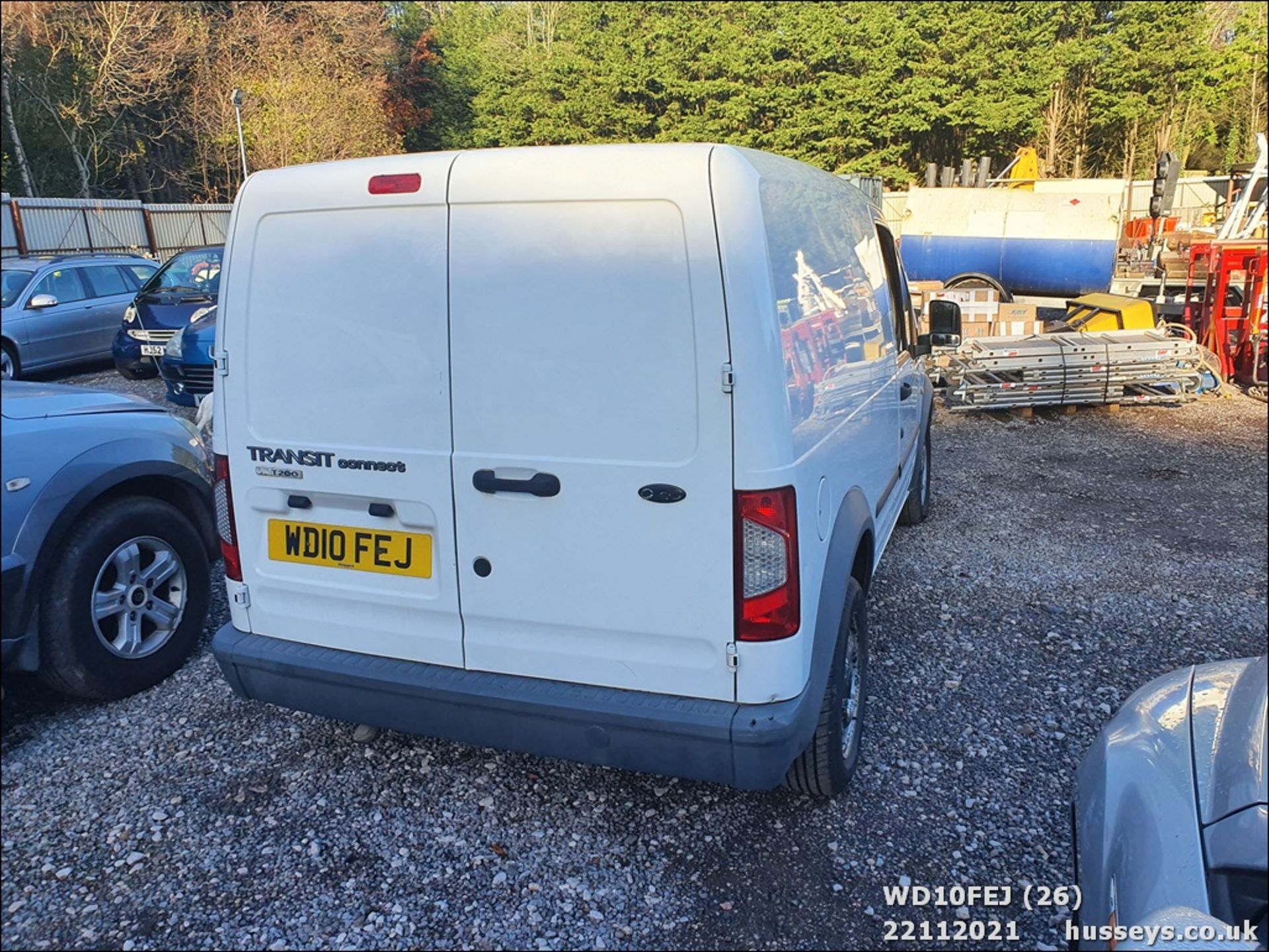 10/10 FORD TRANSIT CONNECT 75 T200 - 1753cc Van (White, 186k) - Image 26 of 26