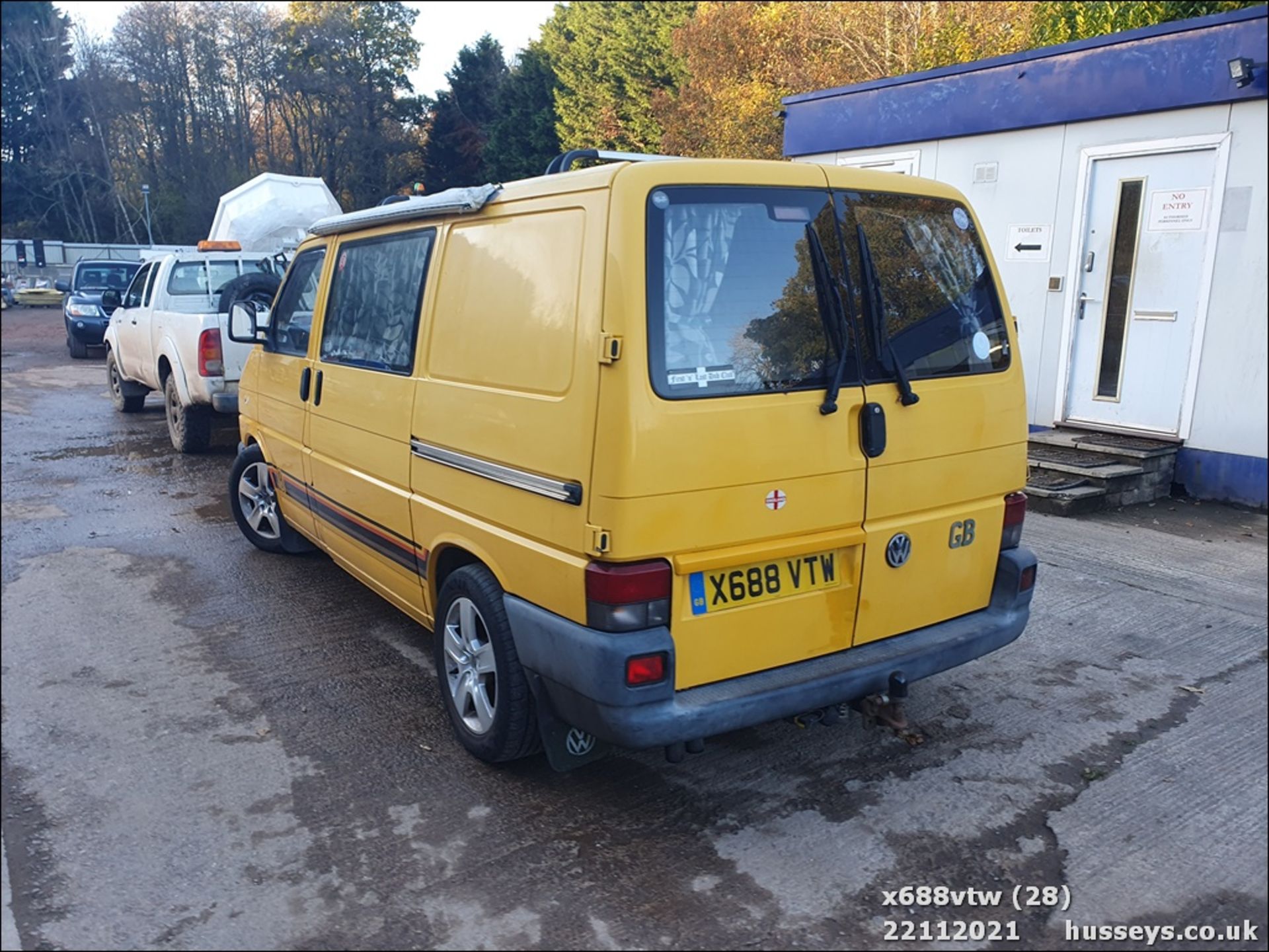 2000 VOLKSWAGEN TRANSPORTER TDI SWB - 2461cc 5dr Van (Yellow, 255k) - Image 28 of 28