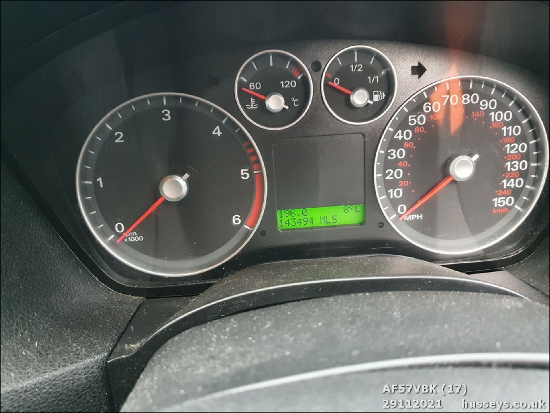 07/57 FORD FOCUS ZETEC CLIMATE TDCI - 1560cc 5dr Hatchback (Red, 143k) - Image 17 of 20