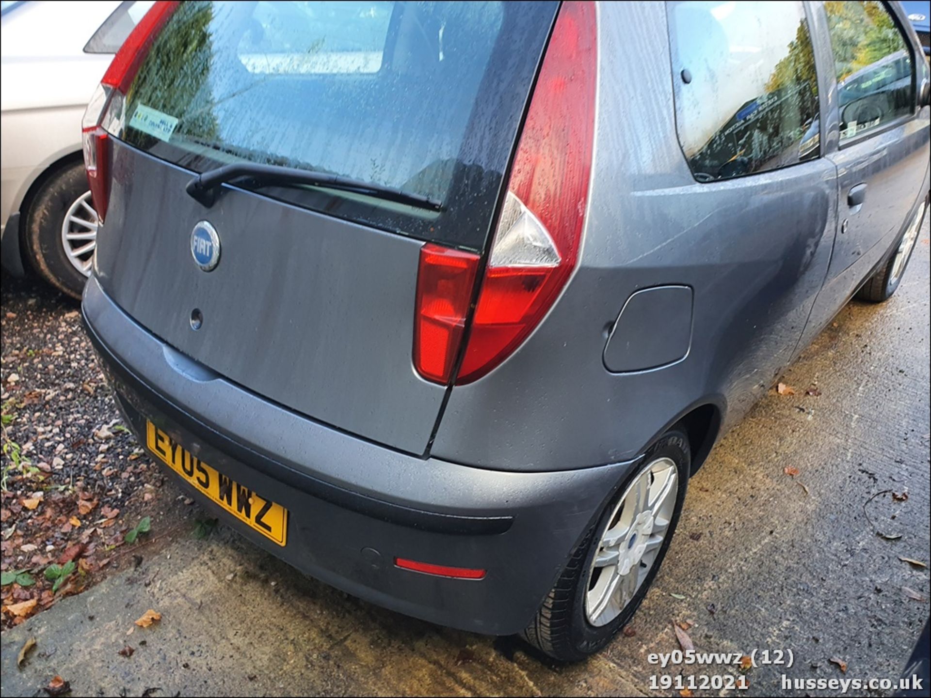 05/05 FIAT PUNTO DYNAMIC 8V - 1242cc 3dr Hatchback (Grey) - Image 12 of 20