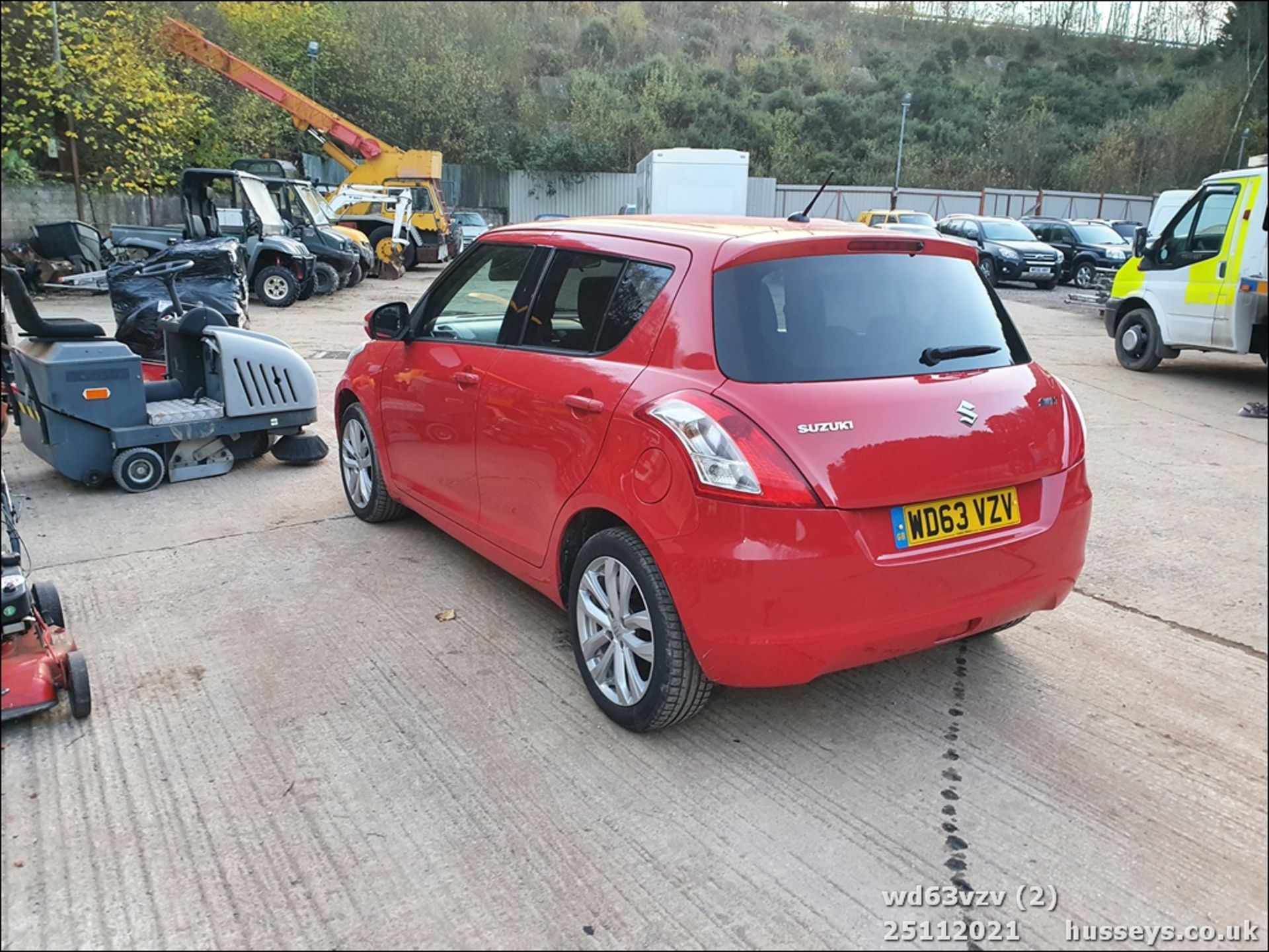 14/63 SUZUKI SWIFT SZ4 DDIS - 1248cc 5dr Hatchback (Red, 119k) - Image 2 of 26