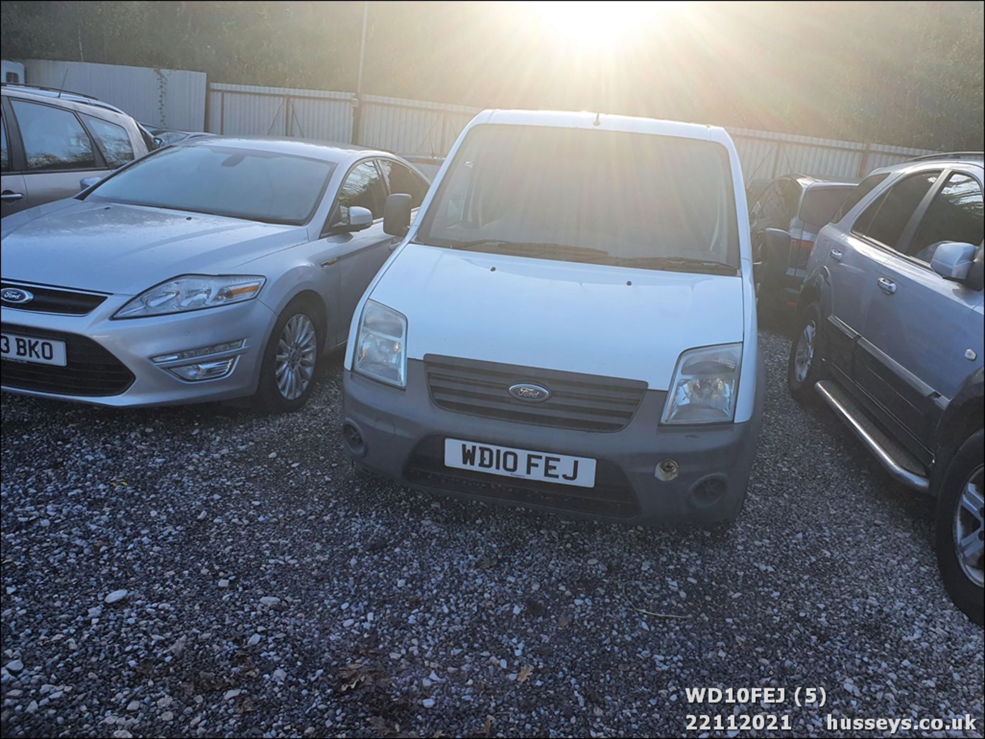 10/10 FORD TRANSIT CONNECT 75 T200 - 1753cc Van (White, 186k) - Image 6 of 26