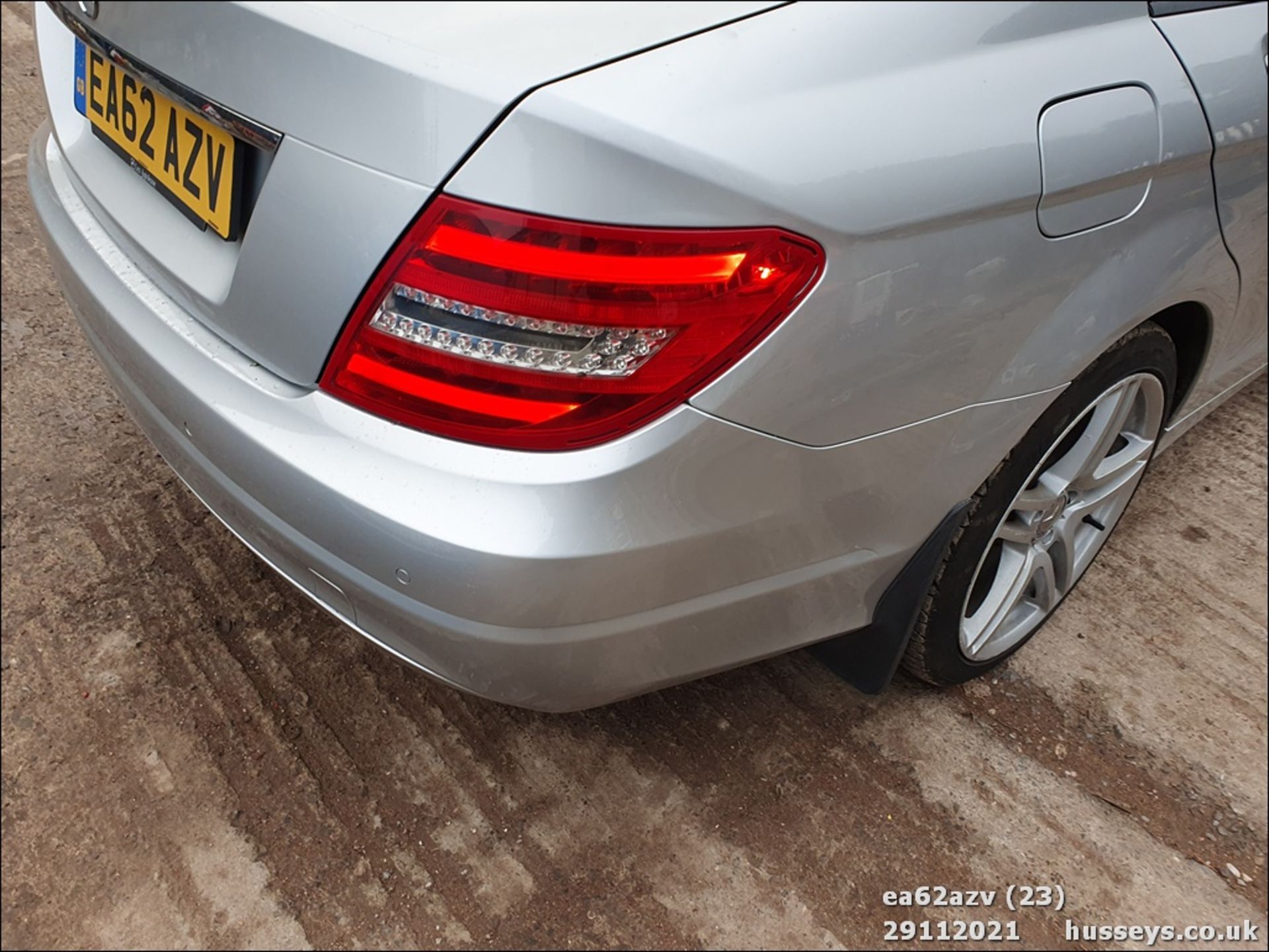 12/62 MERCEDES-BENZ C220 EXECUTIV SE CDI BLUE - 2143cc 4dr Saloon (Silver, 162k) - Image 23 of 24