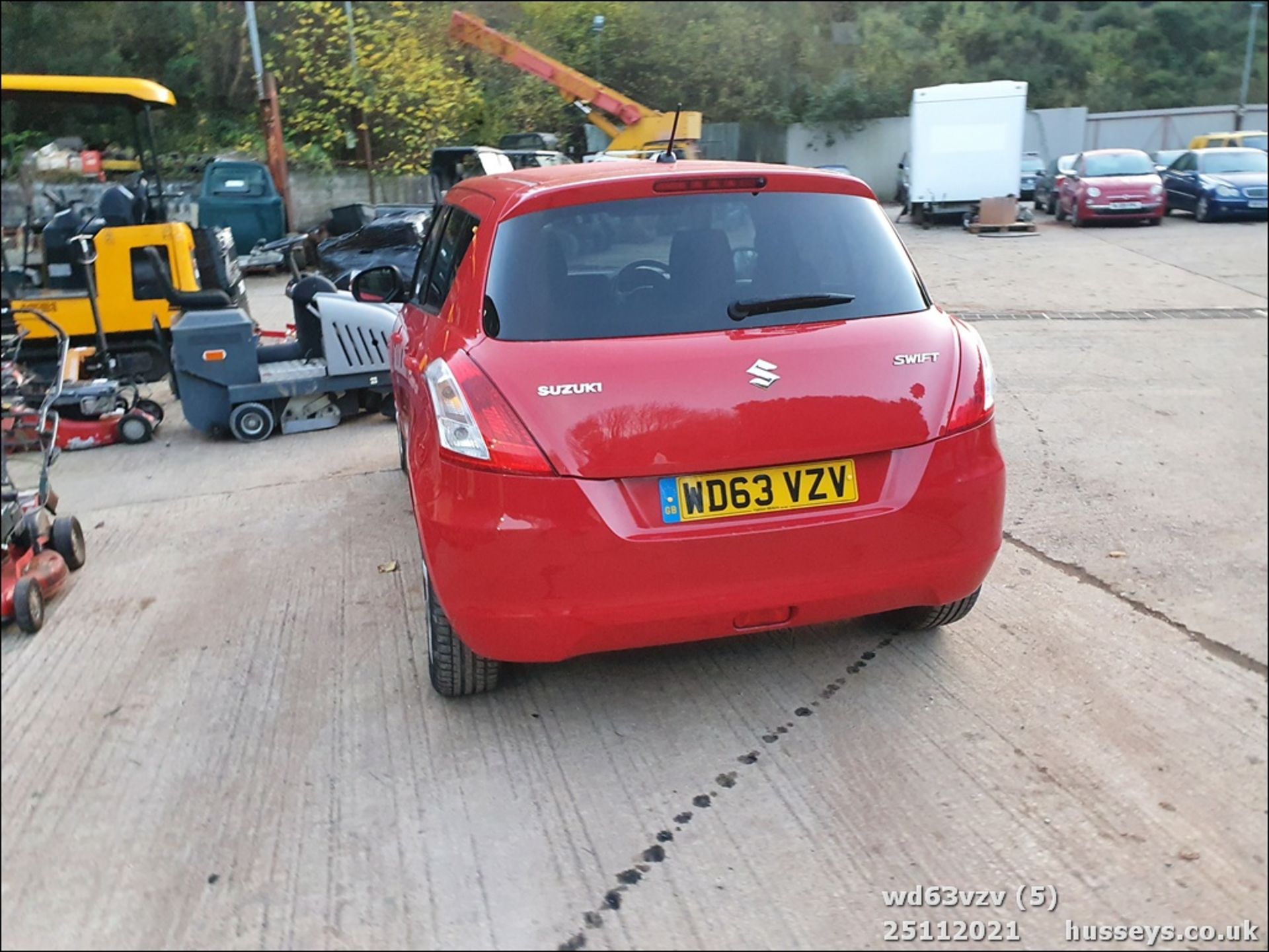 14/63 SUZUKI SWIFT SZ4 DDIS - 1248cc 5dr Hatchback (Red, 119k) - Image 5 of 26