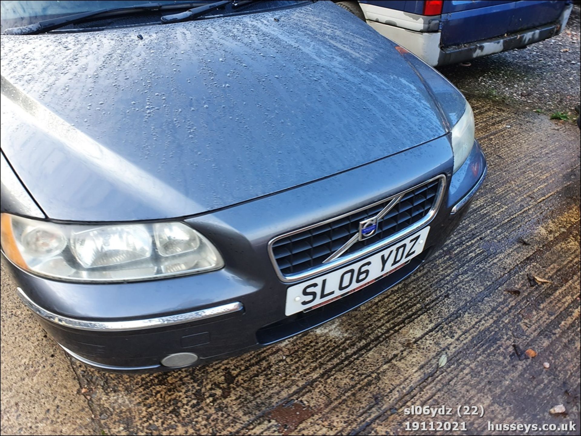 06/06 VOLVO S60 SE D 185 E4 - 2401cc 4dr Saloon (Grey) - Image 22 of 31