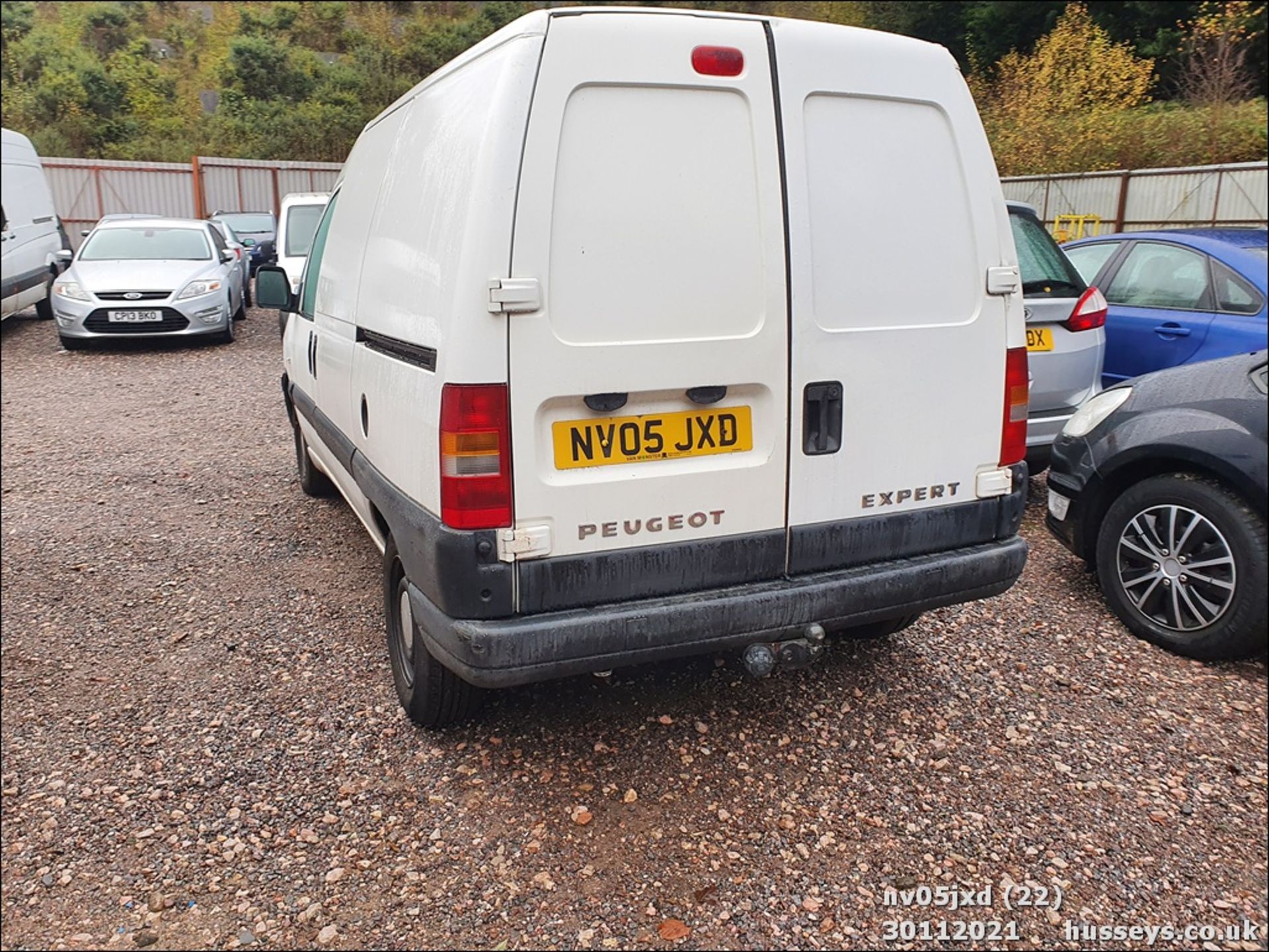 05/05 PEUGEOT EXPERT 815D - 1868cc 6dr Van (White) - Image 32 of 43