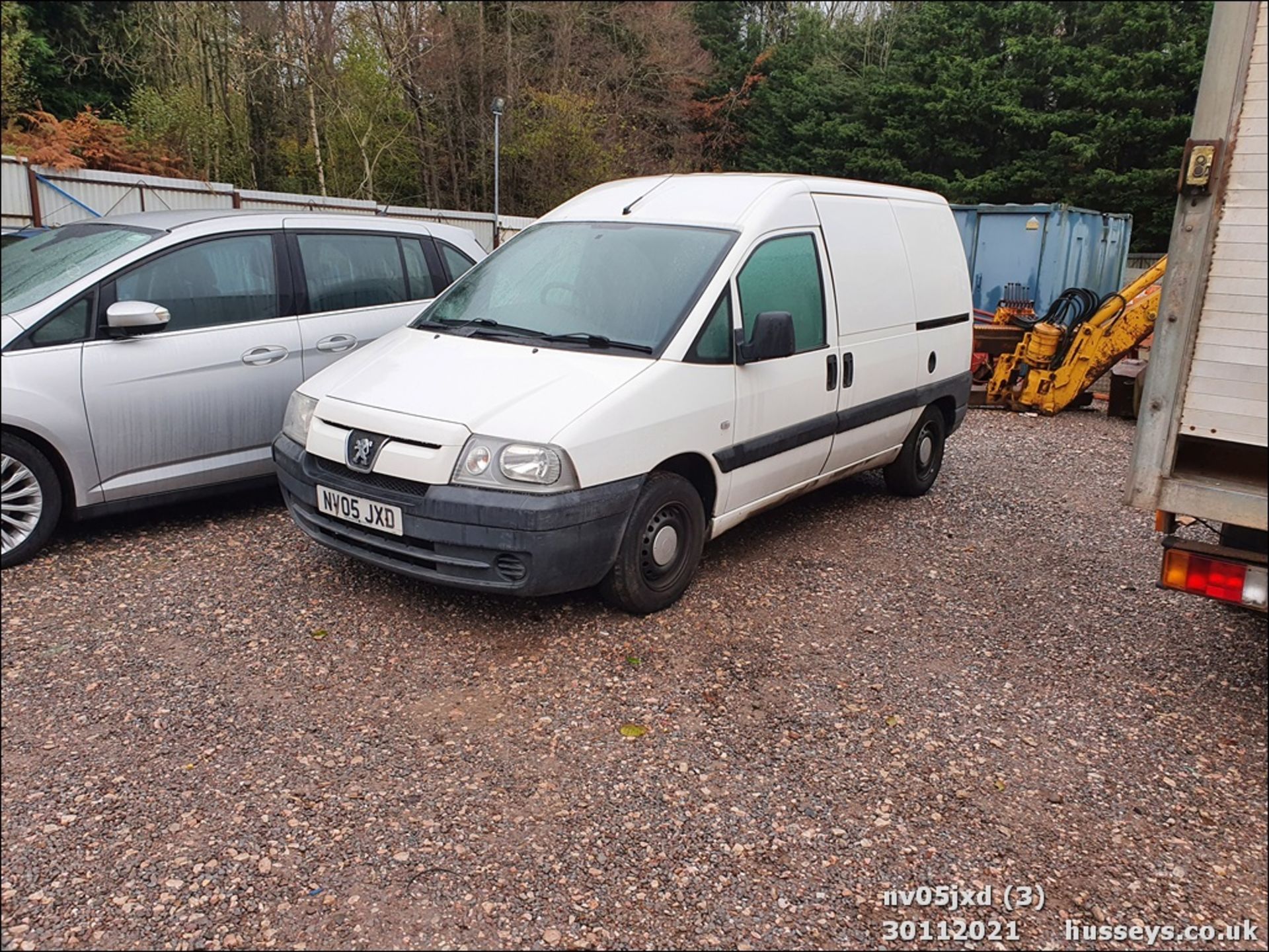 05/05 PEUGEOT EXPERT 815D - 1868cc 6dr Van (White) - Image 6 of 43