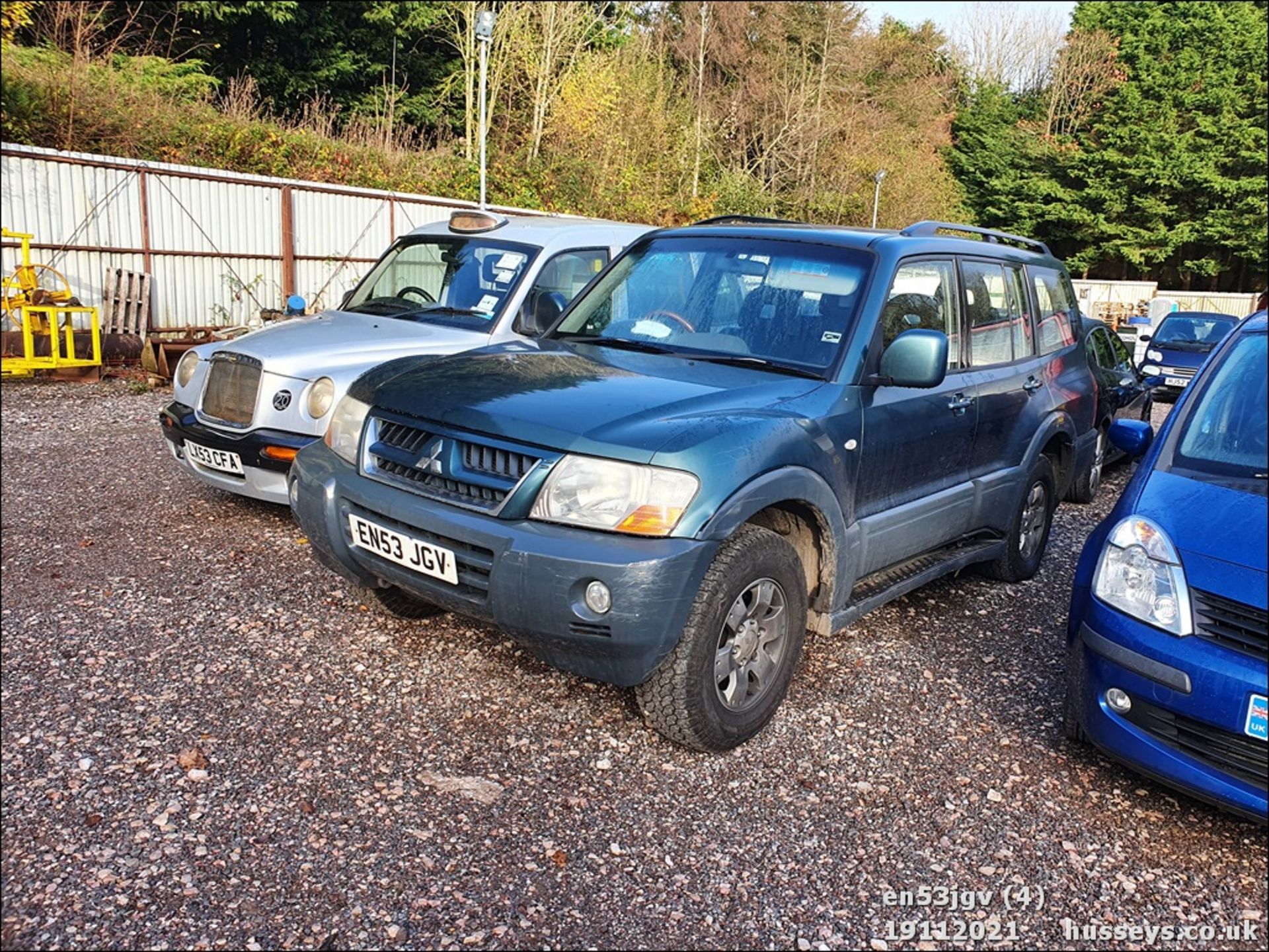 04/53 MITSUBISHI SHOGUN DI-D ELEG-CE LWB A - 3200cc 5dr Estate (Green/grey, 172k) - Image 4 of 21