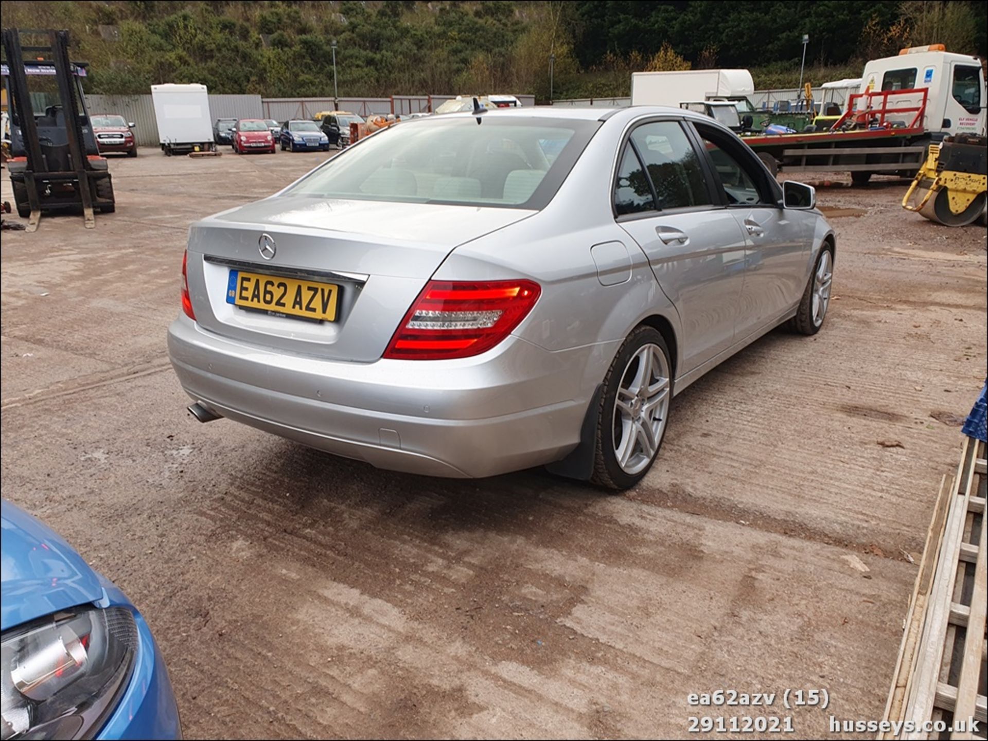 12/62 MERCEDES-BENZ C220 EXECUTIV SE CDI BLUE - 2143cc 4dr Saloon (Silver, 162k) - Image 15 of 24