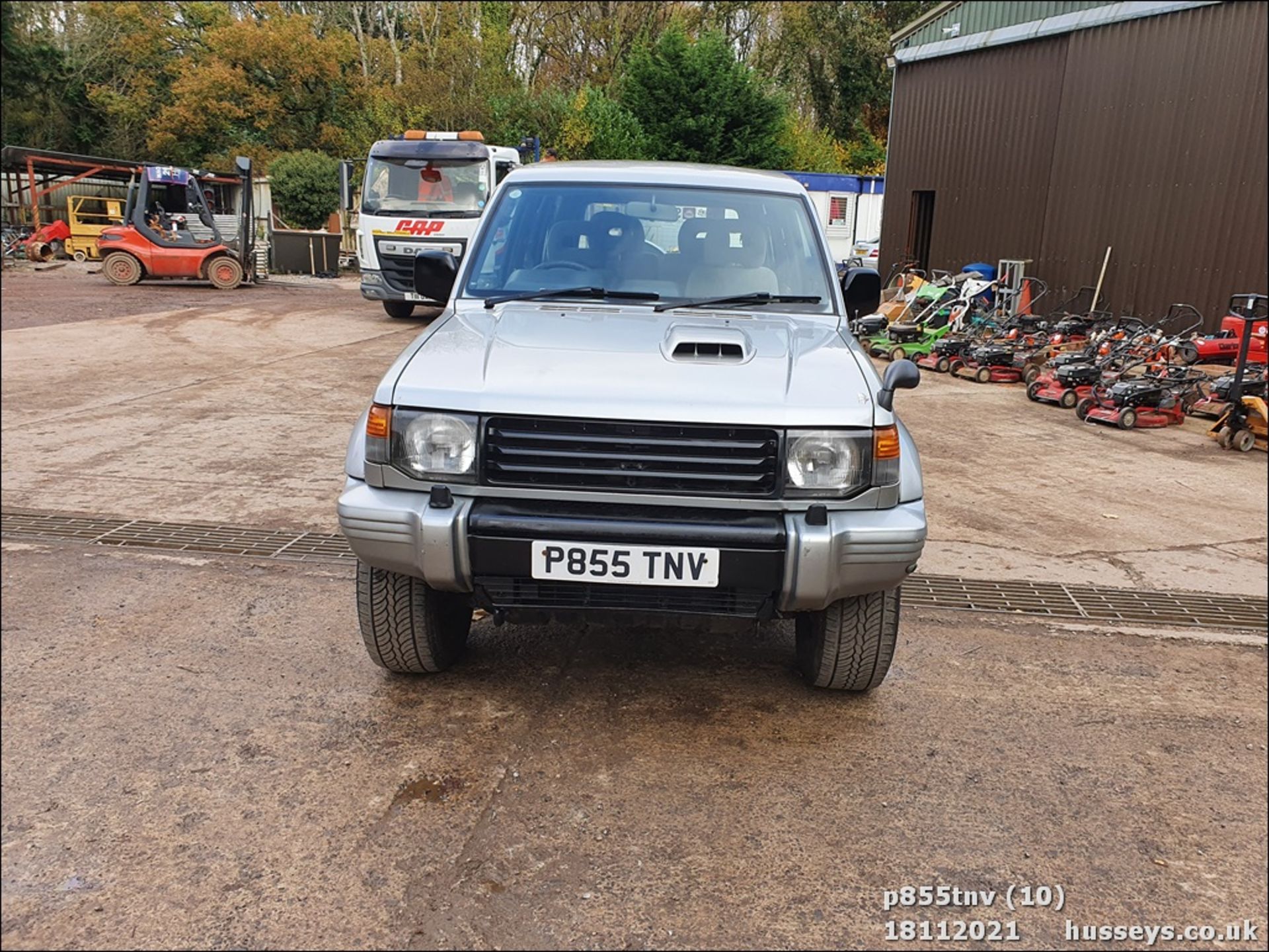 1997 MITSUBISHI SHOGUN GLS LWB - 2835cc 5dr Estate (Silver, 177k) - Image 8 of 42