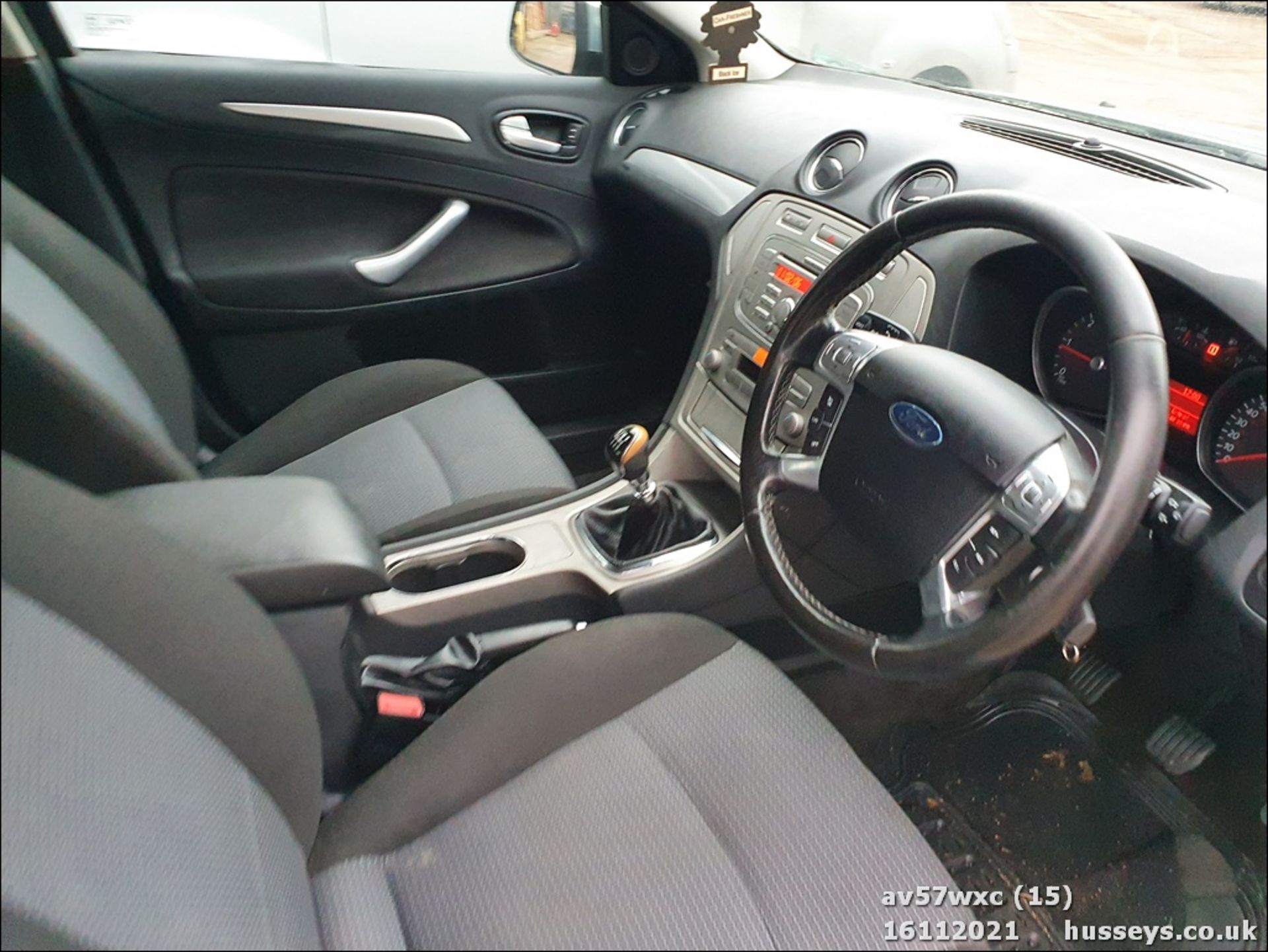 07/57 FORD MONDEO ZETEC TDCI 140 - 1997cc 5dr Hatchback (Grey, 181k) - Image 36 of 42