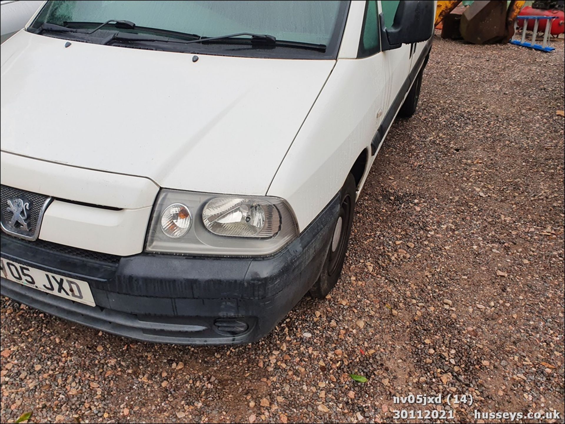 05/05 PEUGEOT EXPERT 815D - 1868cc 6dr Van (White) - Image 24 of 43