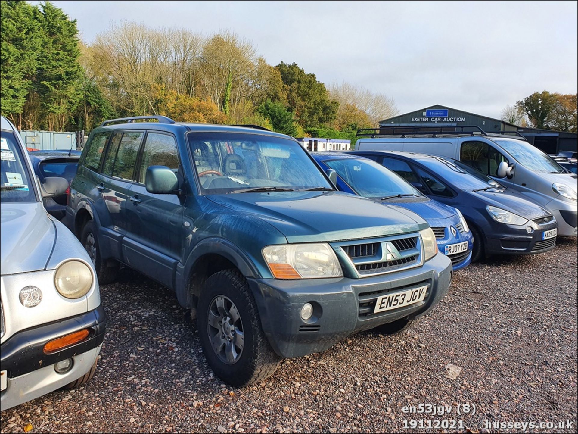 04/53 MITSUBISHI SHOGUN DI-D ELEG-CE LWB A - 3200cc 5dr Estate (Green/grey, 172k) - Image 8 of 21