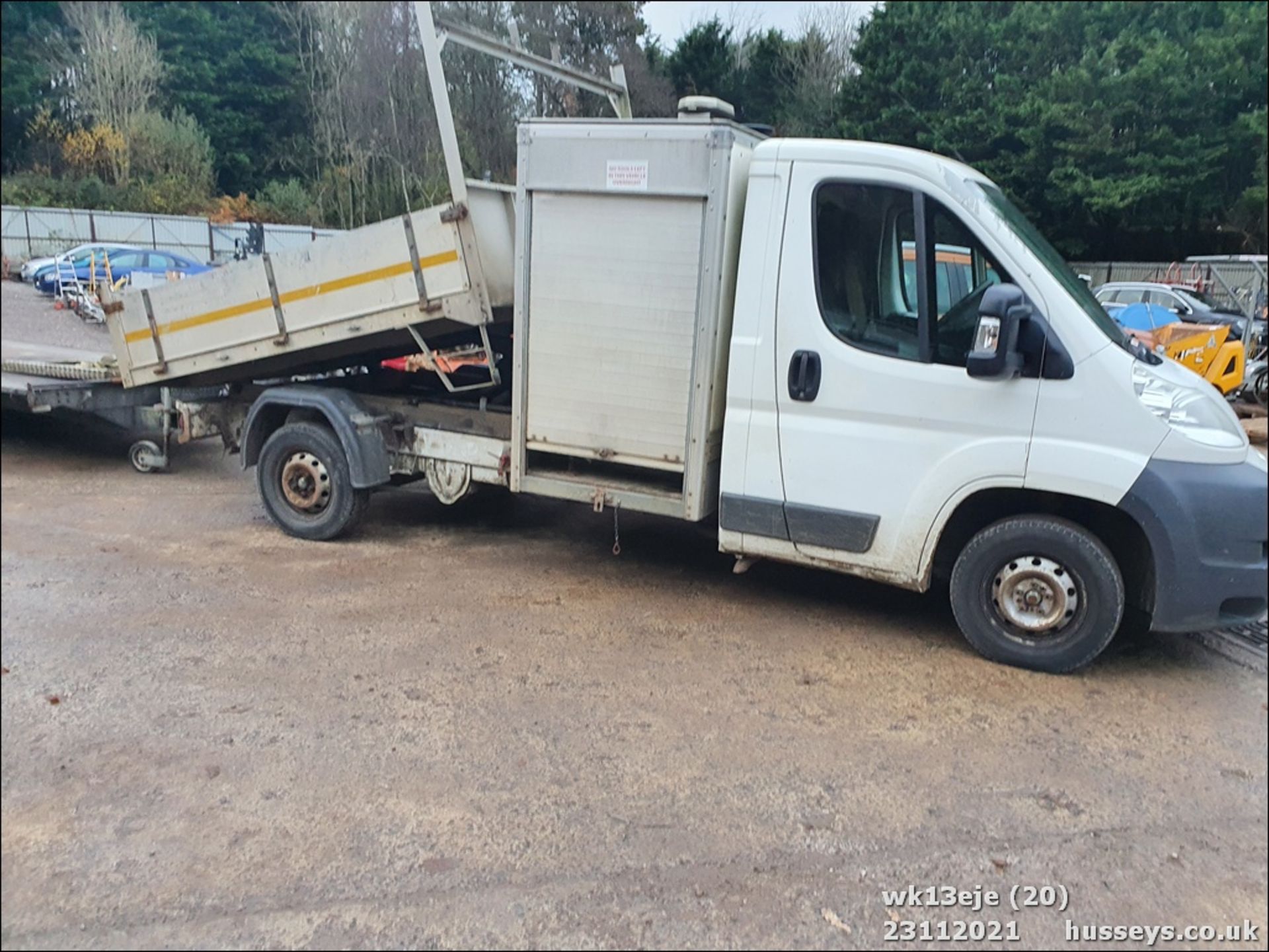 13/13 PEUGEOT BOXER 335 L2S HDI - 2198cc 2dr Tipper (White, 102k) - Image 20 of 22