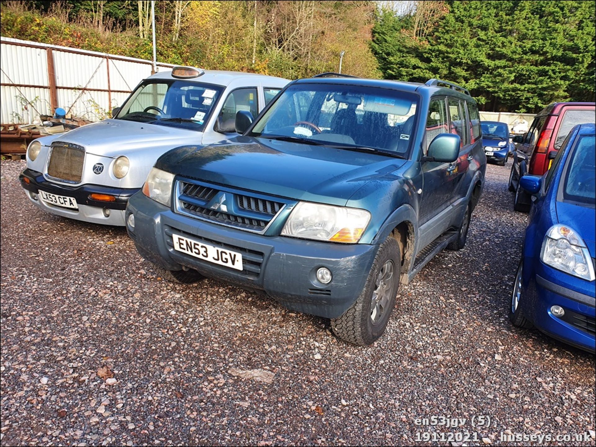 04/53 MITSUBISHI SHOGUN DI-D ELEG-CE LWB A - 3200cc 5dr Estate (Green/grey, 172k) - Image 5 of 21