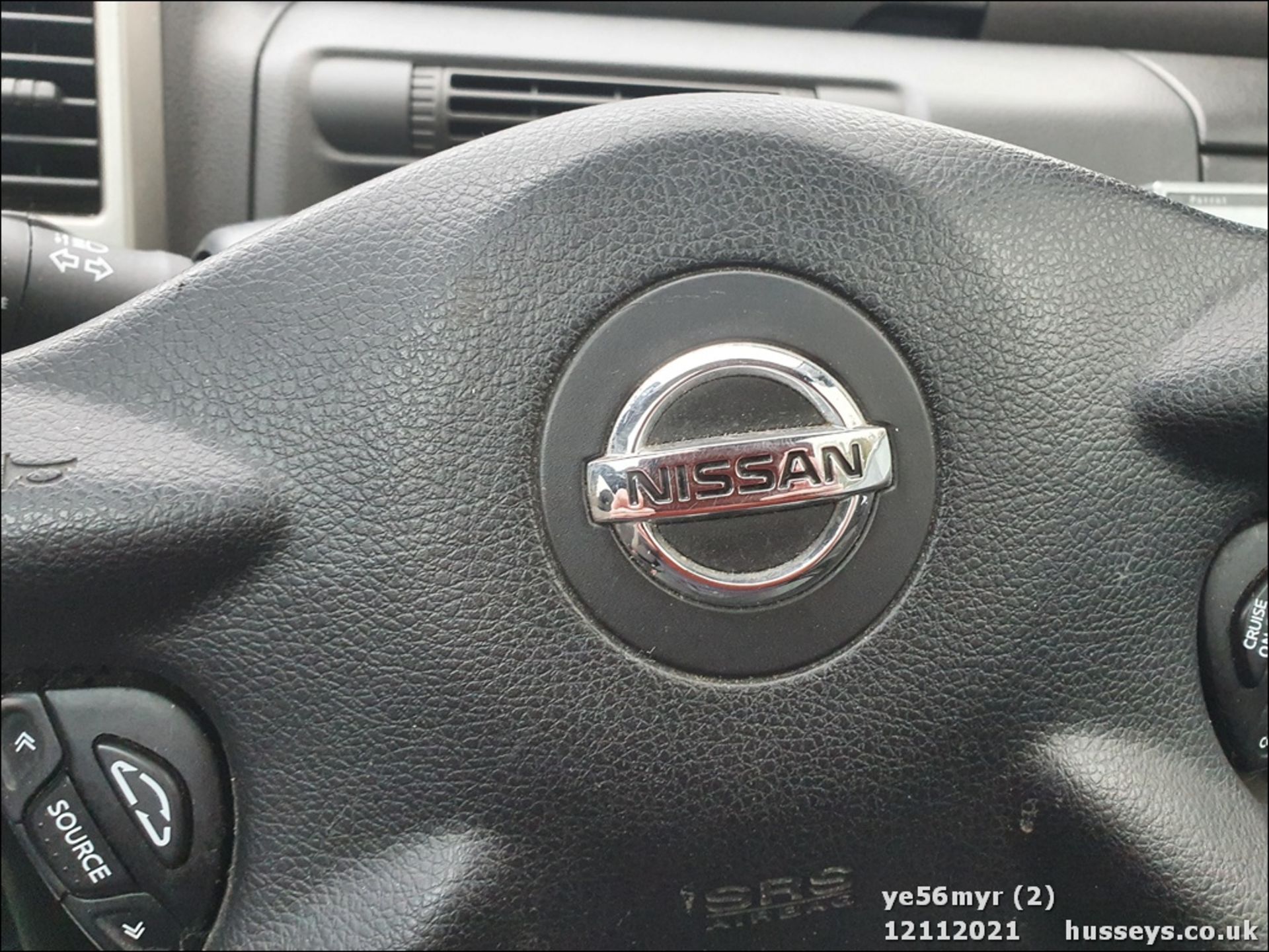 06/56 NISSAN X-TRAIL COLUMBIA DCI - 2184cc 5dr Estate (Black, 157k) - Image 11 of 18