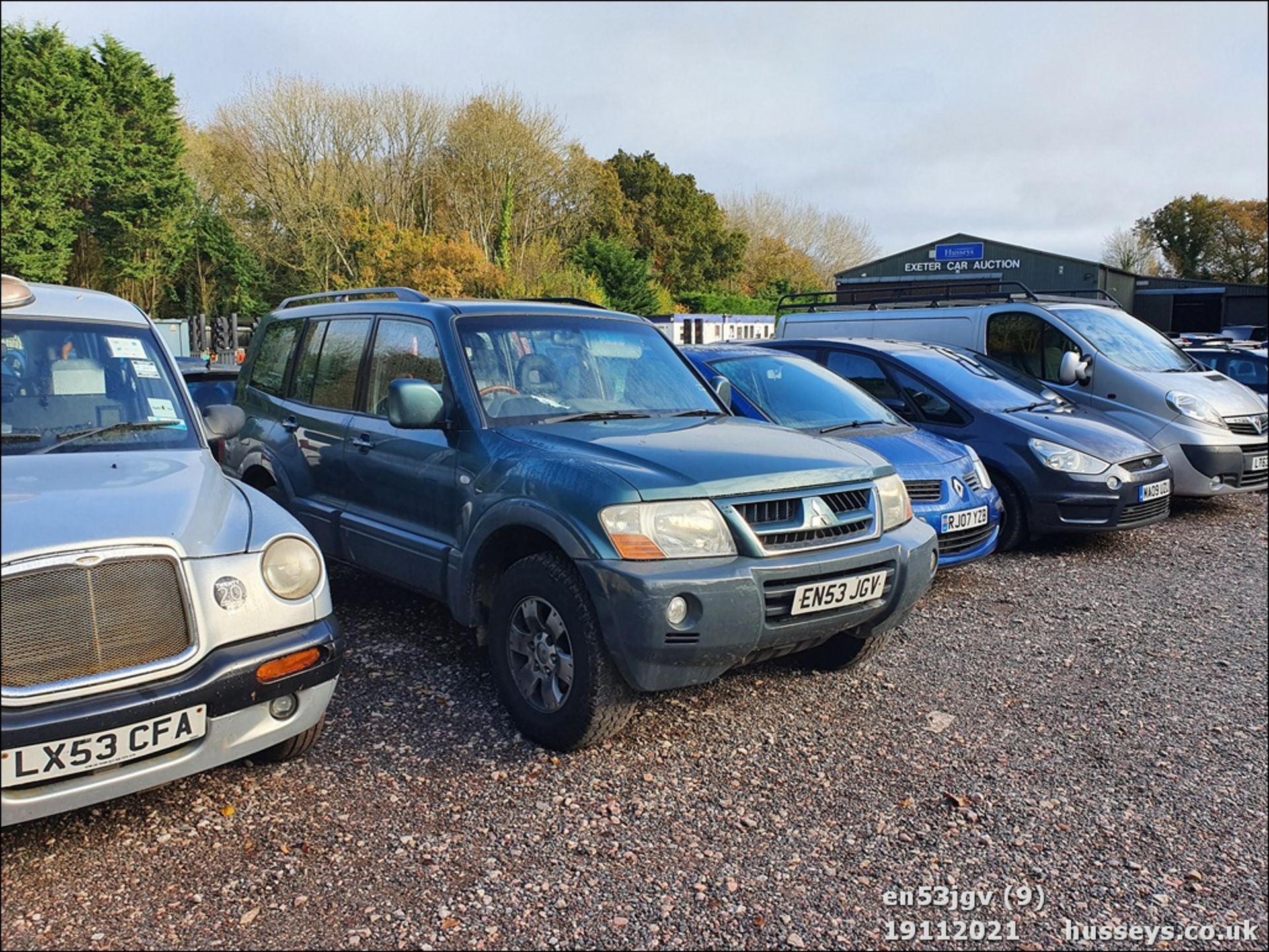 04/53 MITSUBISHI SHOGUN DI-D ELEG-CE LWB A - 3200cc 5dr Estate (Green/grey, 172k) - Image 9 of 21