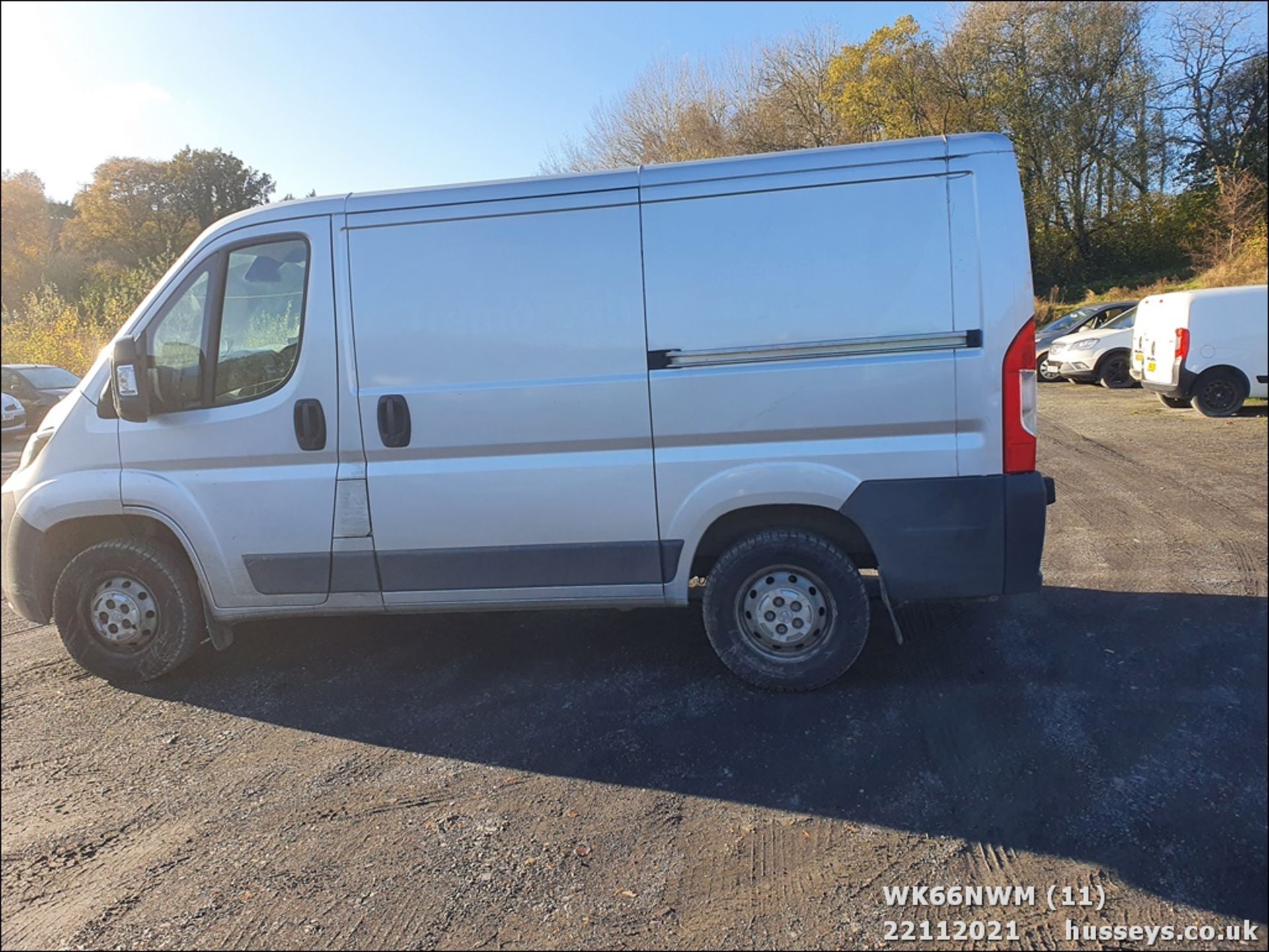 16/66 PEUGEOT BOXER 333 PRO L1H1 BLUE H - 1997cc 5dr Van (Silver, 76k) - Image 11 of 29