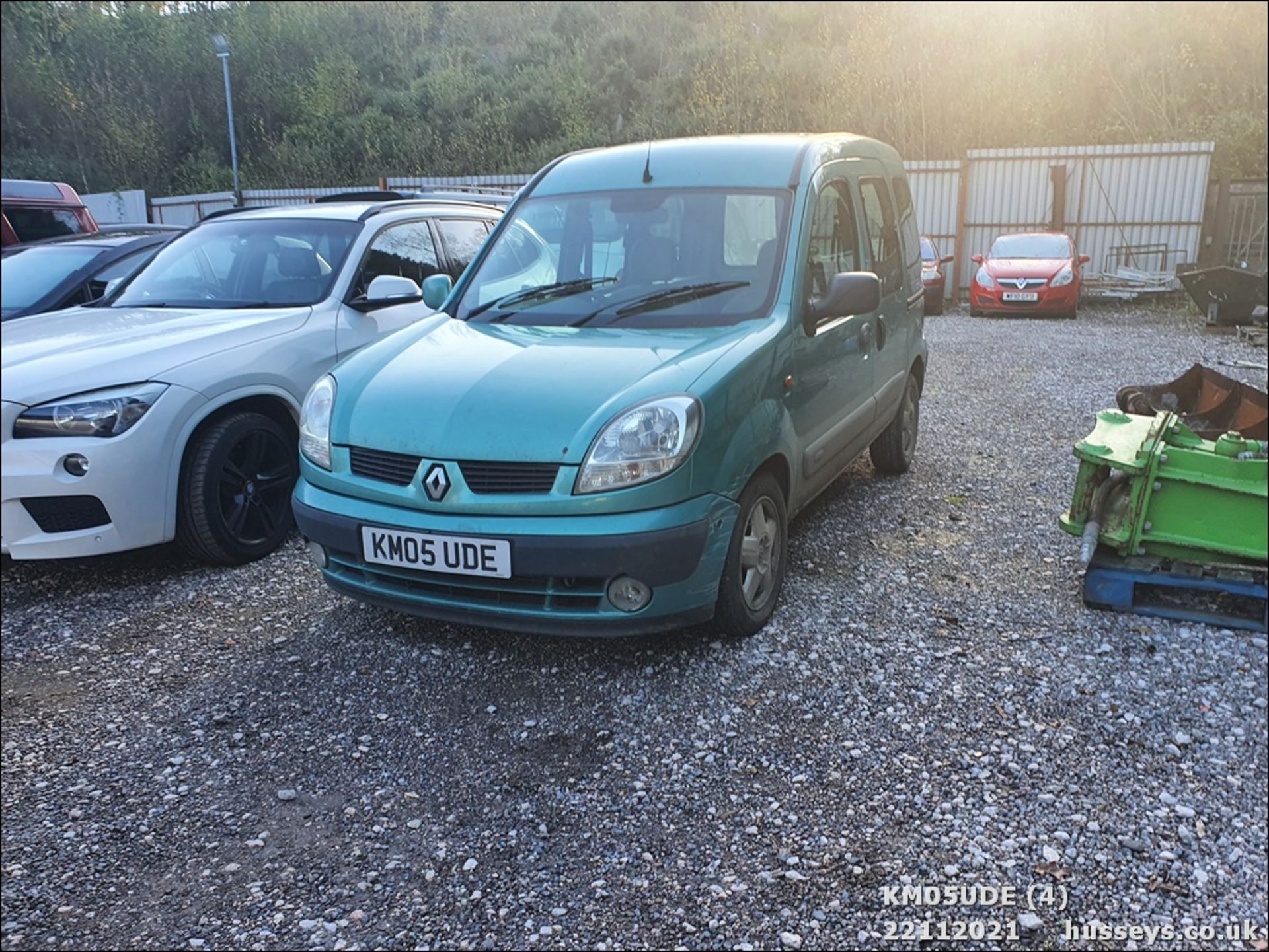 05/05 RENAULT KANGOO EXPRESSION DCI 80 - 1461cc 5dr MPV (Green, 199k) - Image 4 of 16