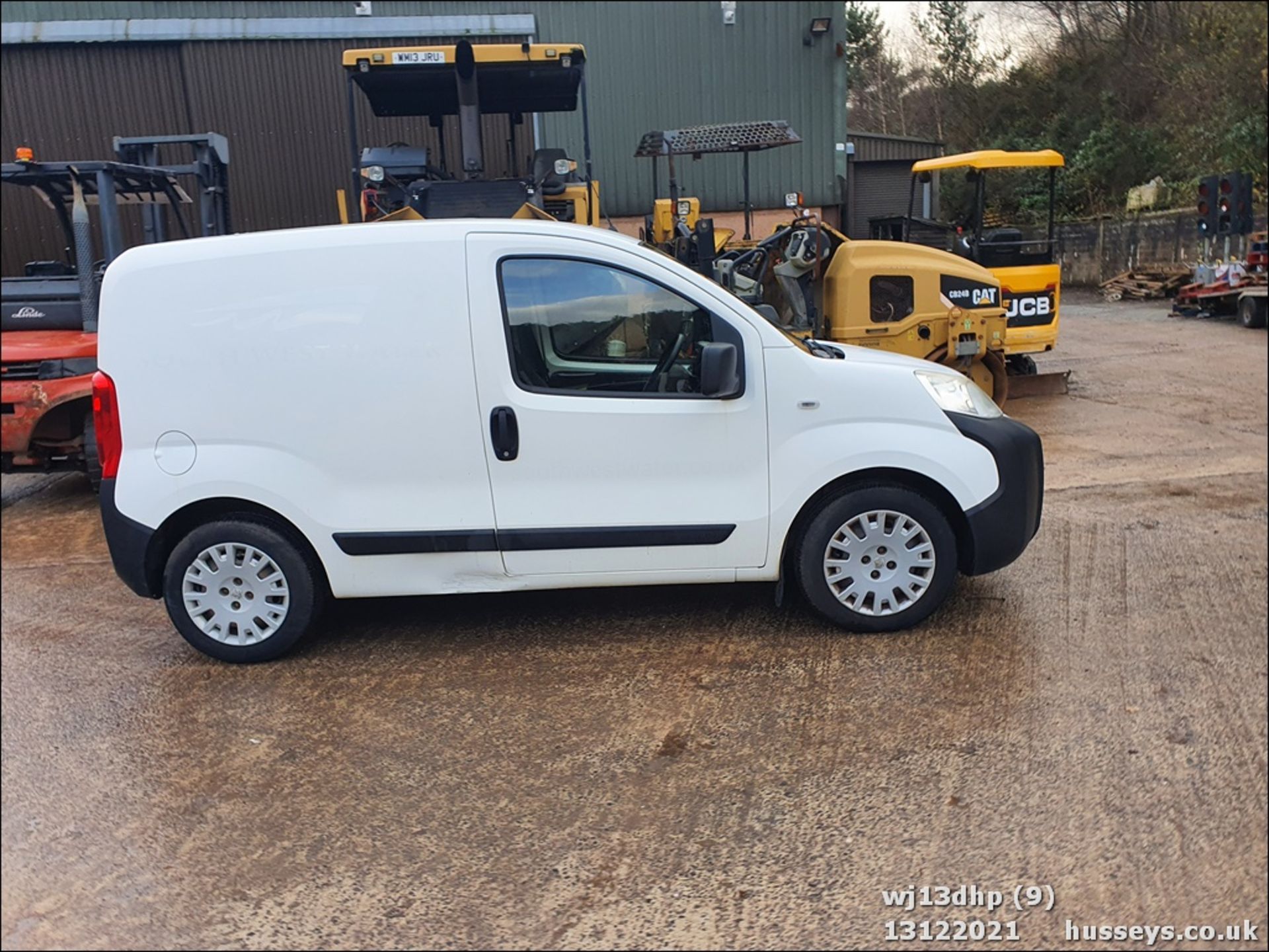 13/13 PEUGEOT BIPPER SE HDI S-A - 1248cc 5dr Van (White, 64k) - Image 10 of 29