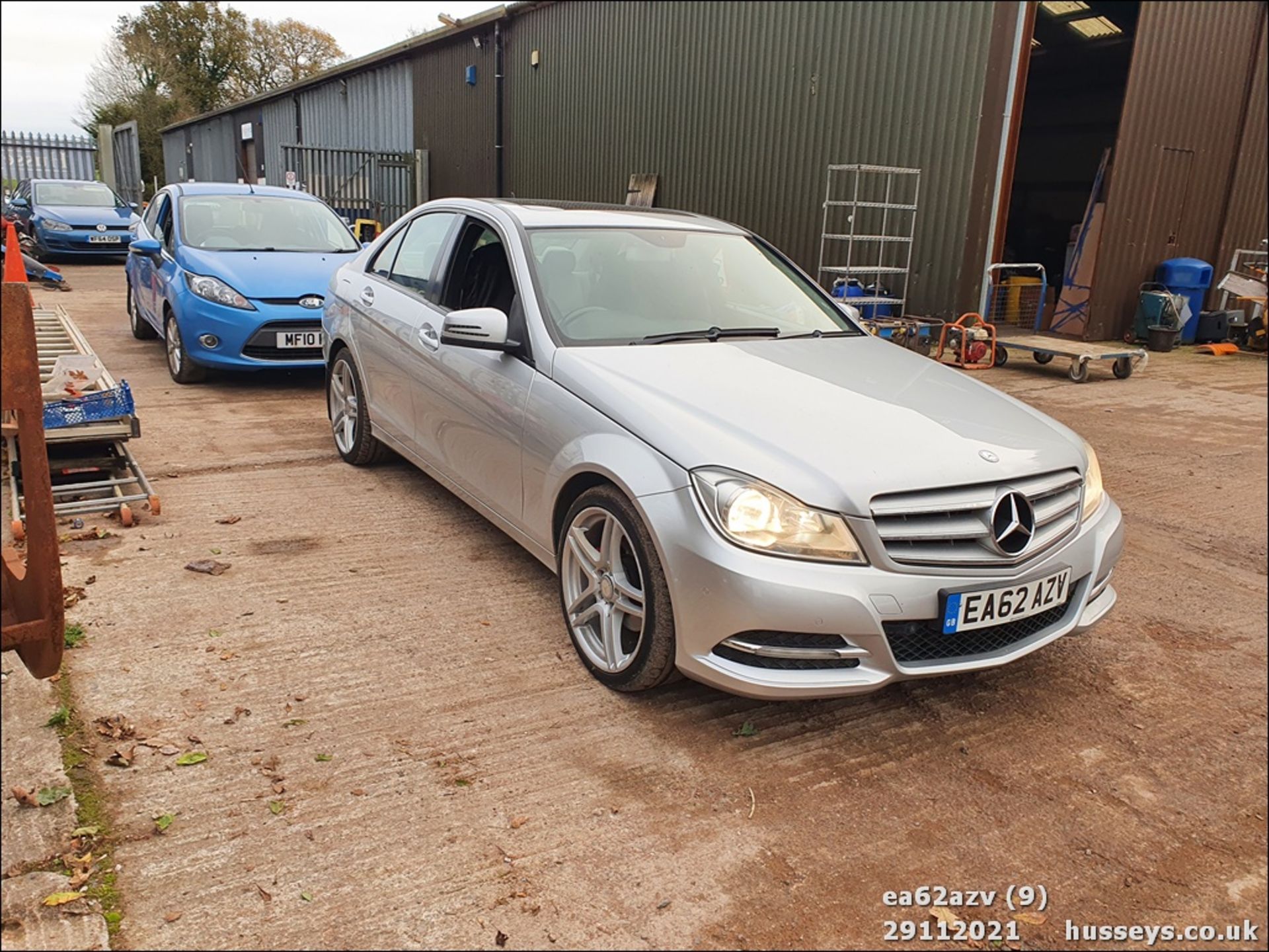 12/62 MERCEDES-BENZ C220 EXECUTIV SE CDI BLUE - 2143cc 4dr Saloon (Silver, 162k) - Image 9 of 24