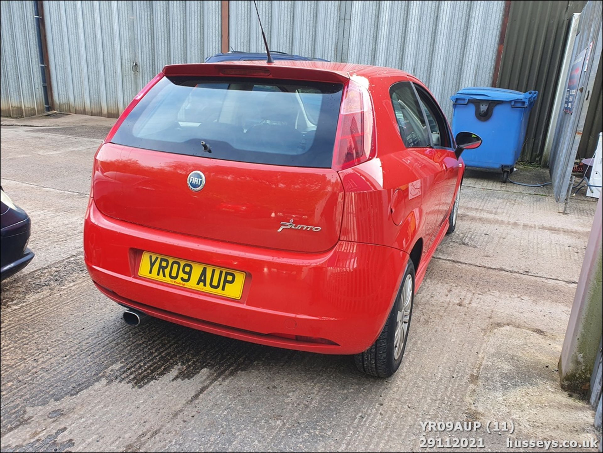 09/09 FIAT G PUNTO SPORTING MULTIJET - 1910cc 3dr Hatchback (Red, 105k) - Image 11 of 20