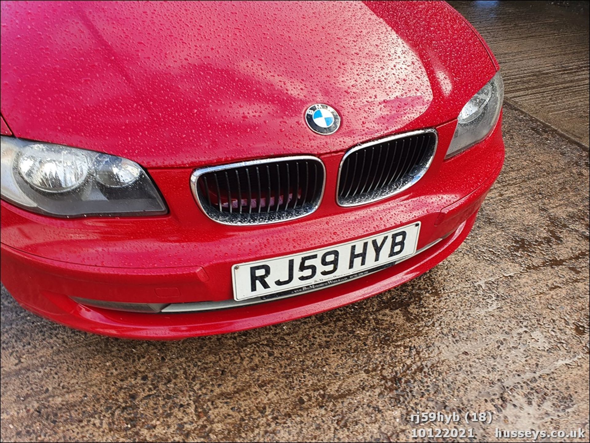 10/59 BMW 118D SPORT - 1995cc 5dr Hatchback (Red) - Image 18 of 39