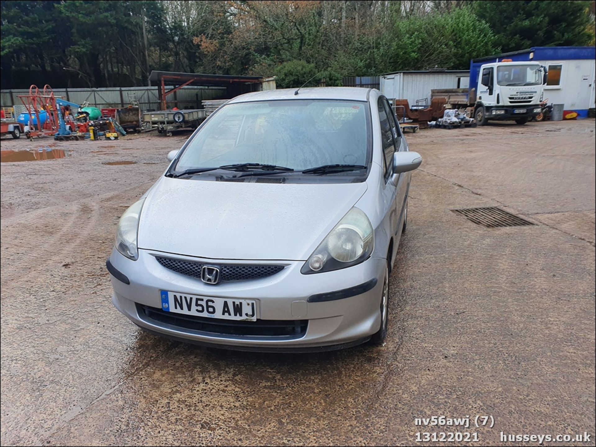 06/56 HONDA JAZZ SE - 1339cc 5dr Hatchback (Silver, 87k) - Image 8 of 44