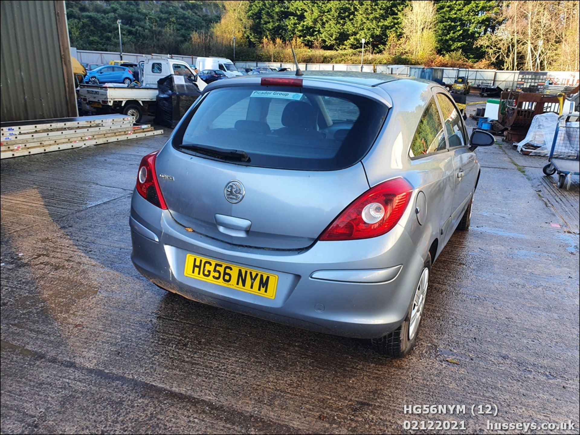 06/56 VAUXHALL CORSA LIFE - 998cc 3dr Hatchback (Silver, 65k) - Image 11 of 30