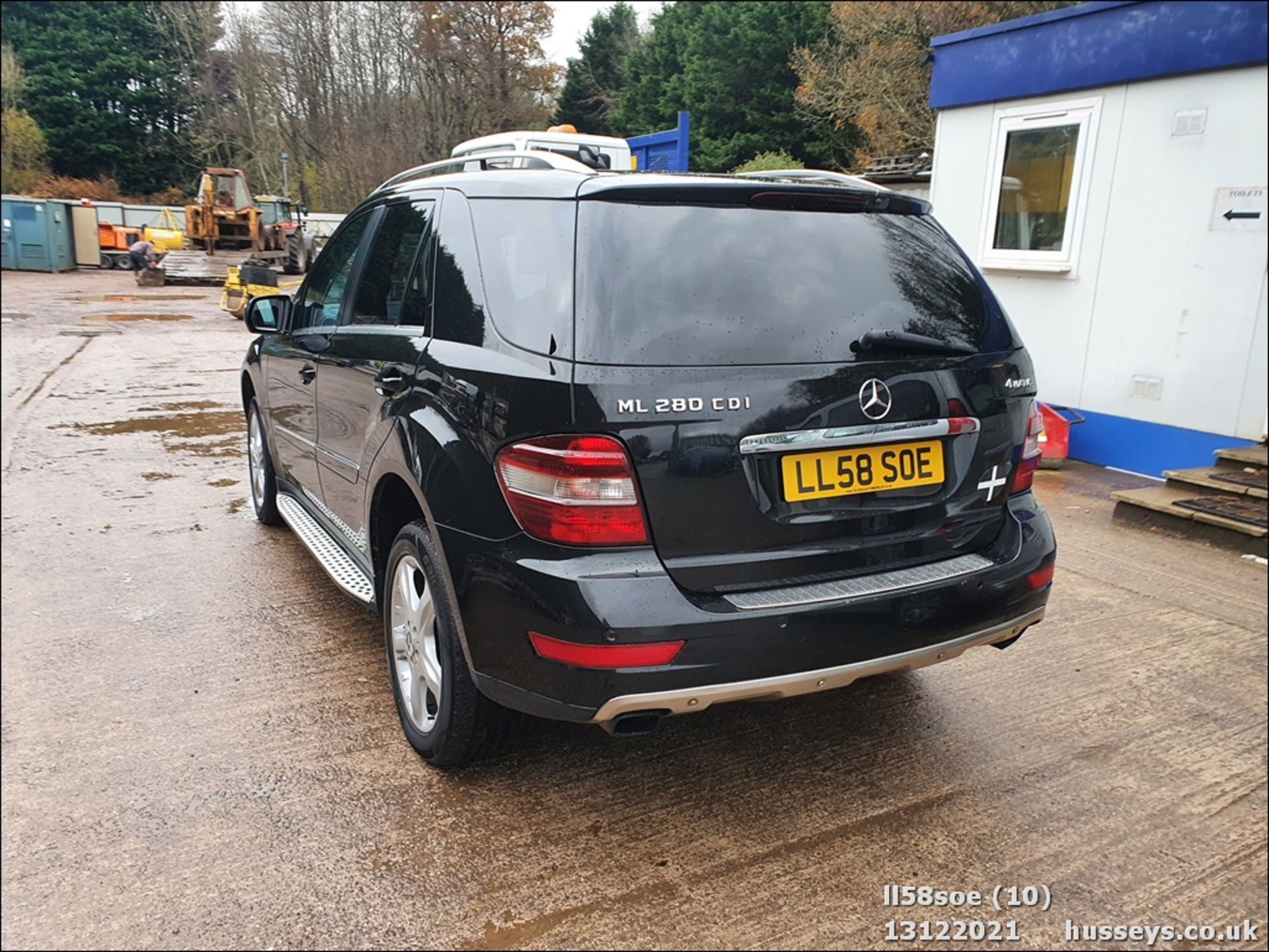 08/58 MERCEDES ML 280 CDI SPORT AUTO - 2987cc 5dr Estate (Black) - Image 10 of 27