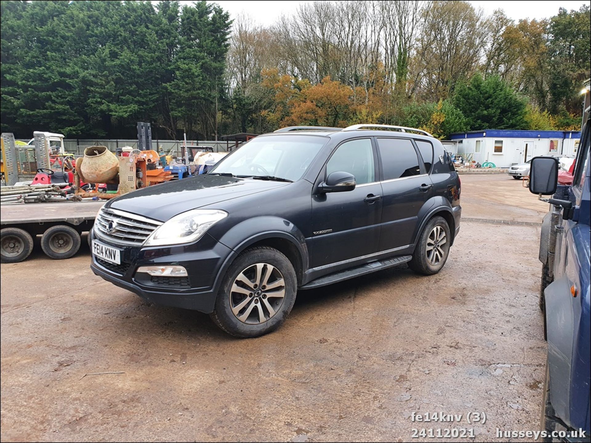 14/14 SSANGYONG REXTON EX AUTO - 1998cc 5dr Estate (Black) - Image 3 of 31