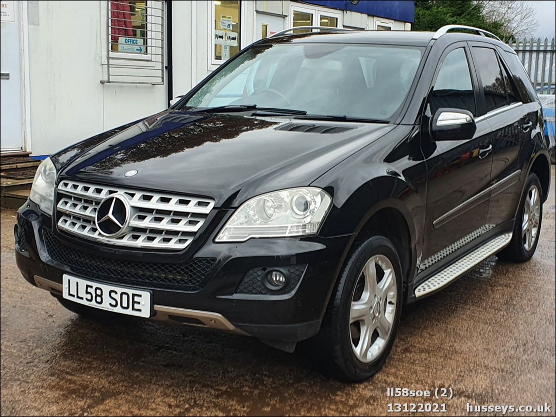 08/58 MERCEDES ML 280 CDI SPORT AUTO - 2987cc 5dr Estate (Black) - Image 2 of 27