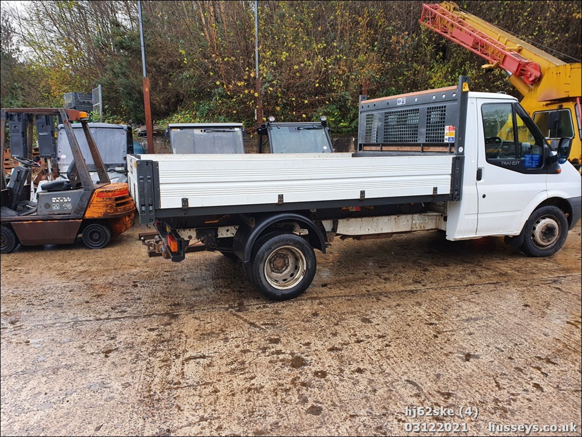 12/62 FORD TRANSIT 125 T350 RWD - 2198cc 2dr Tipper (White, 133k) - Image 5 of 16