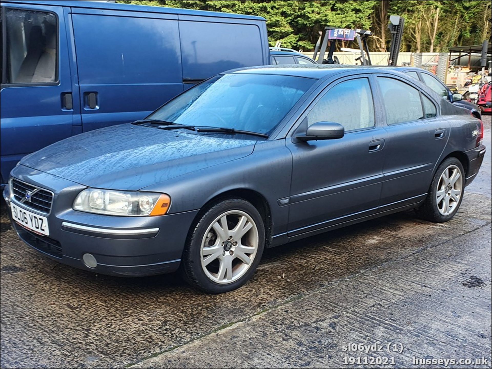 06/06 VOLVO S60 SE D 185 E4 - 2401cc 4dr Saloon (Grey)