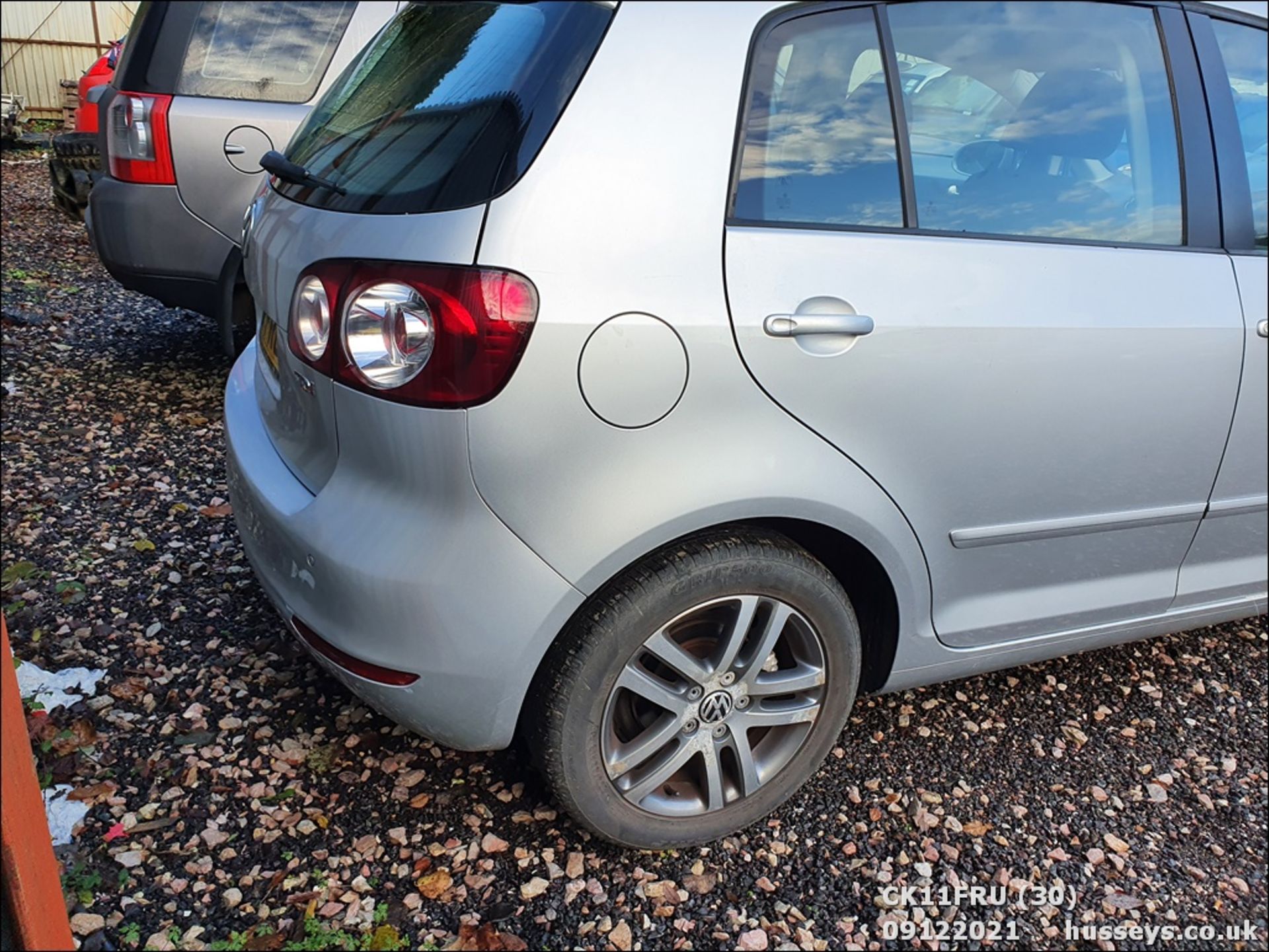 11/11 VOLKSWAGEN GOLF PLUS SE TDI - 1598cc 5dr Hatchback (Silver, 57k) - Image 31 of 32