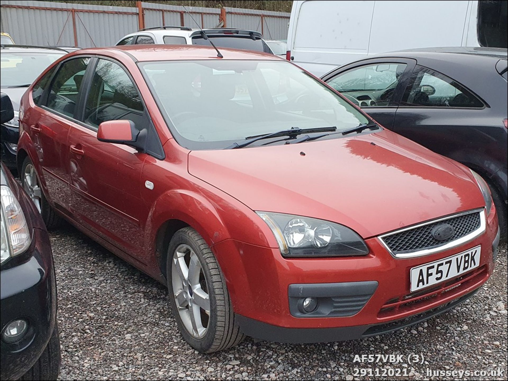 07/57 FORD FOCUS ZETEC CLIMATE TDCI - 1560cc 5dr Hatchback (Red, 143k)