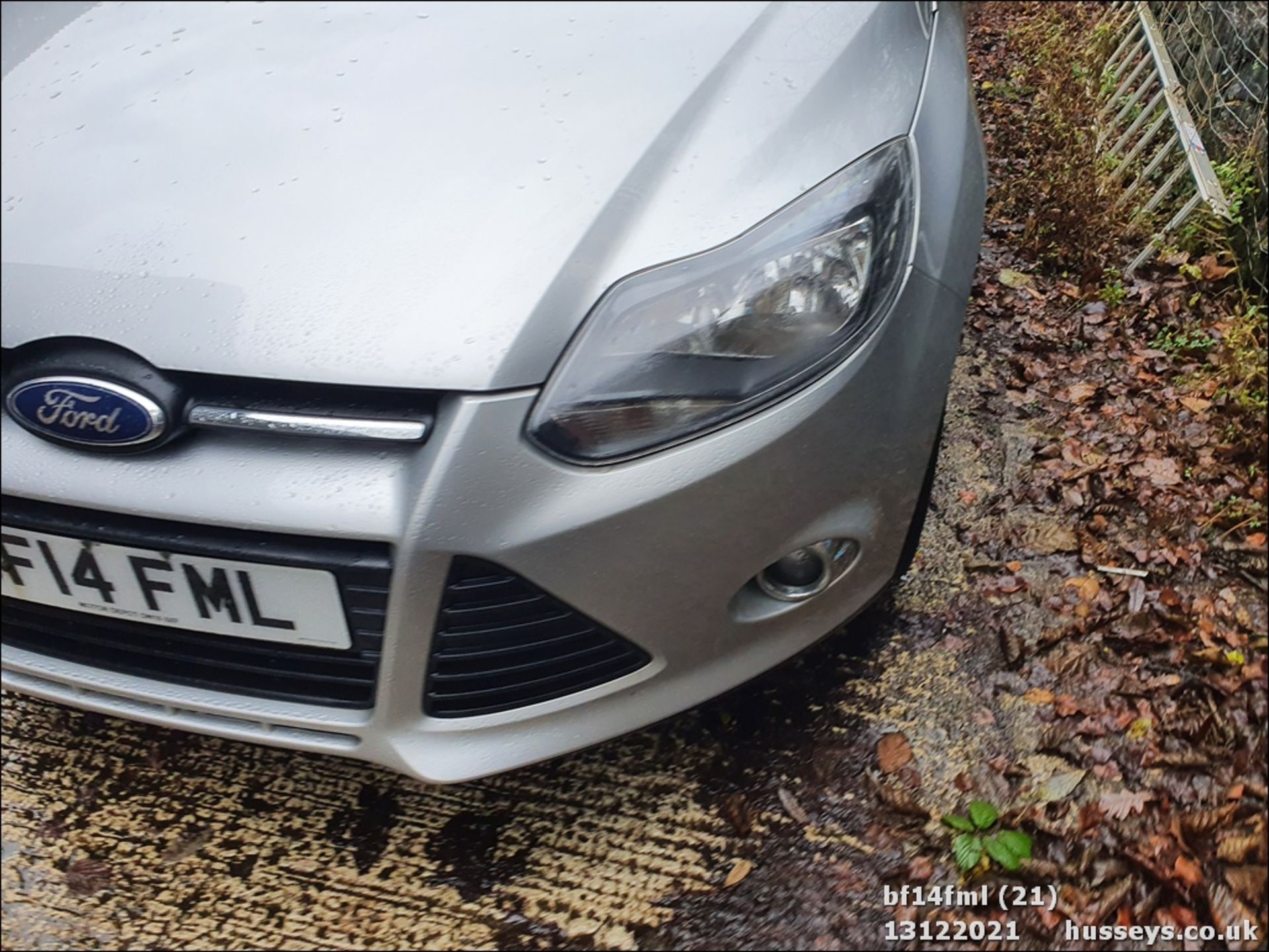 14/14 FORD FOCUS ZETEC TURBO - 998cc 5dr Hatchback (Silver, 83k) - Image 21 of 31