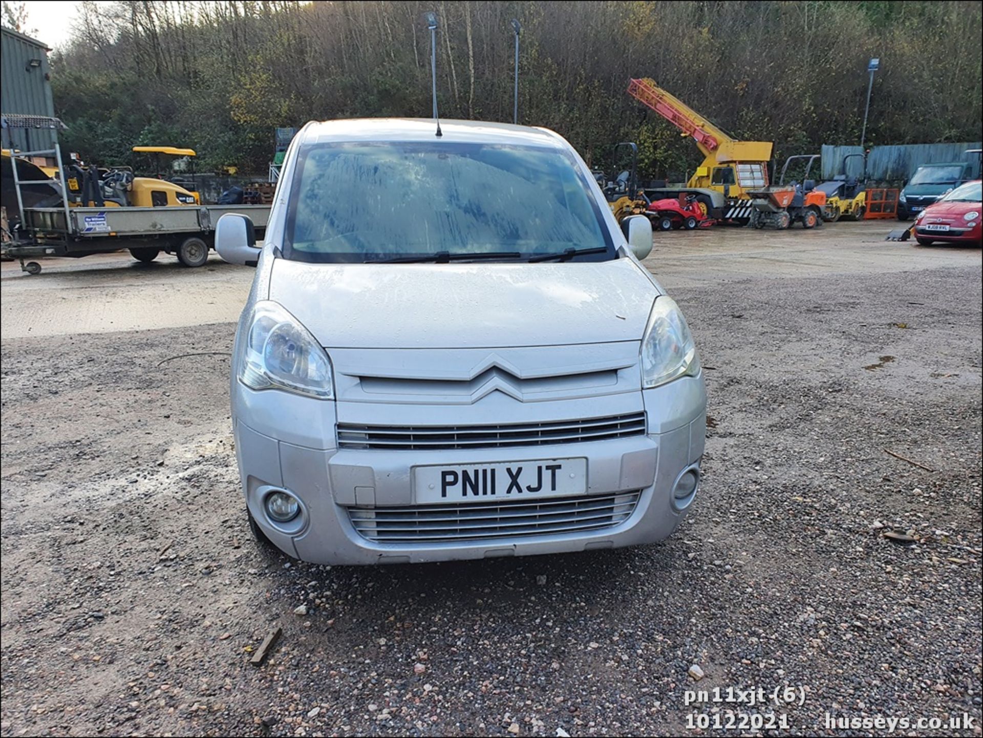 11/11 CITROEN BERLINGO MSPACE VTR HDI74 - 1560cc 5dr MPV (Silver) - Image 6 of 31