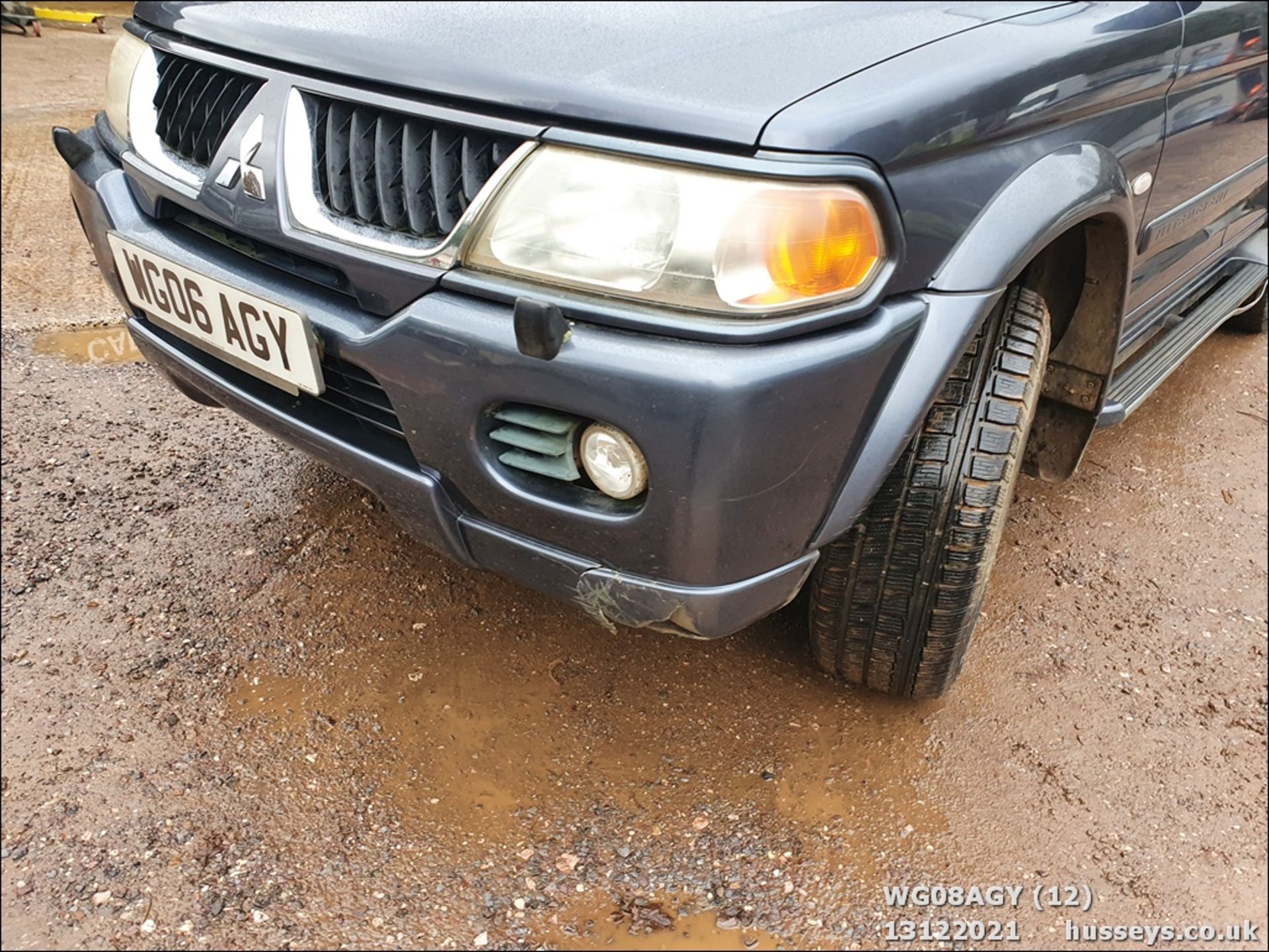 06/06 MITSUBISHI SHOGUN SPORT EQUIPPE TD - 2477cc 5dr Estate (Grey, 104k) - Image 13 of 29