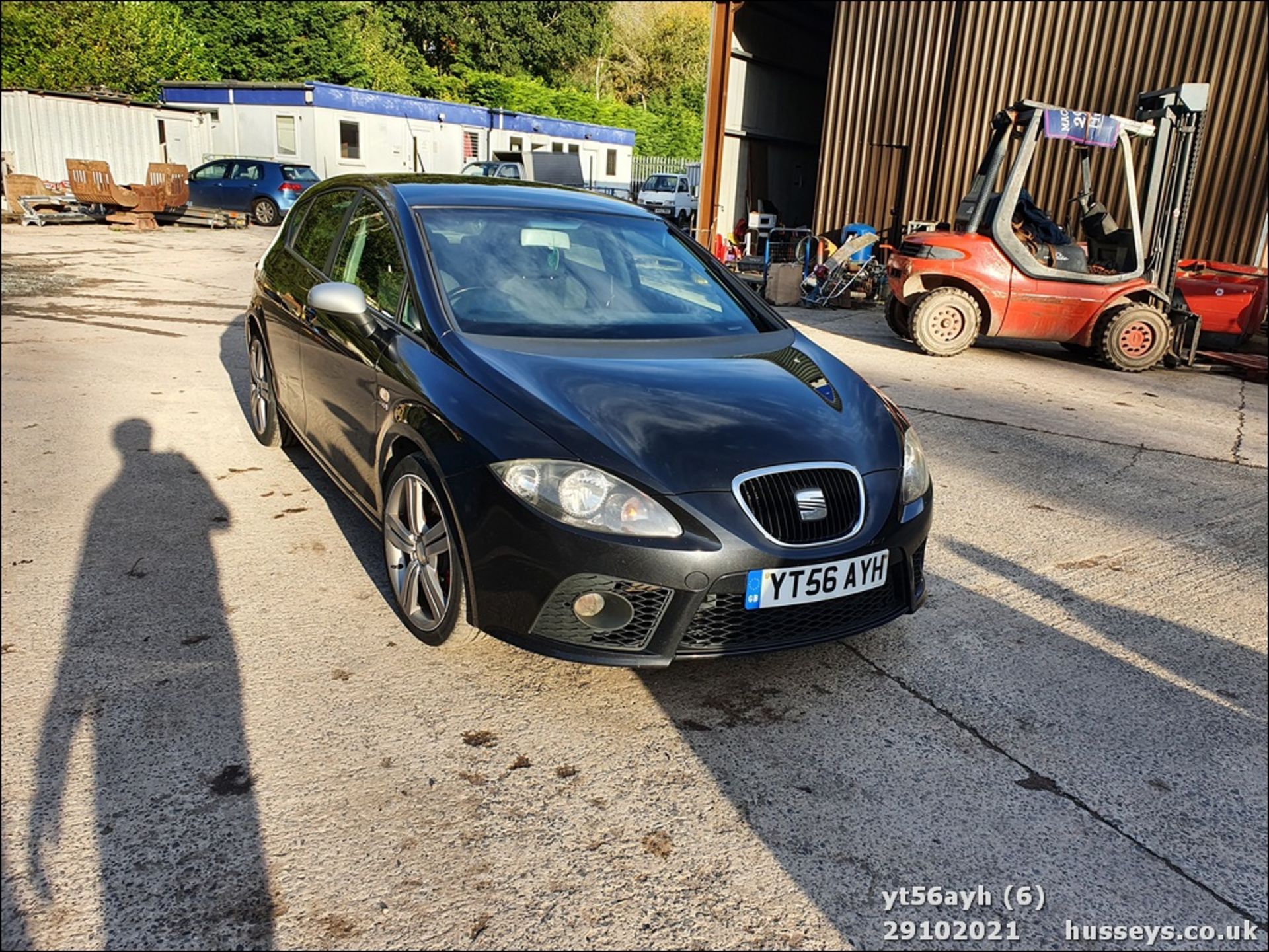 06/56 SEAT LEON FR TDI - 1968cc 5dr Hatchback (Black, 206k) - Image 6 of 17