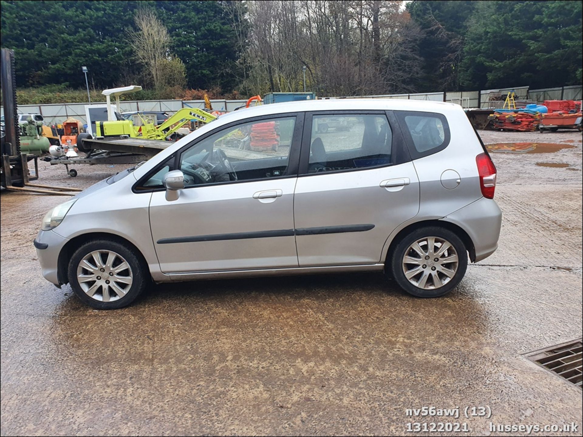 06/56 HONDA JAZZ SE - 1339cc 5dr Hatchback (Silver, 87k) - Image 14 of 44