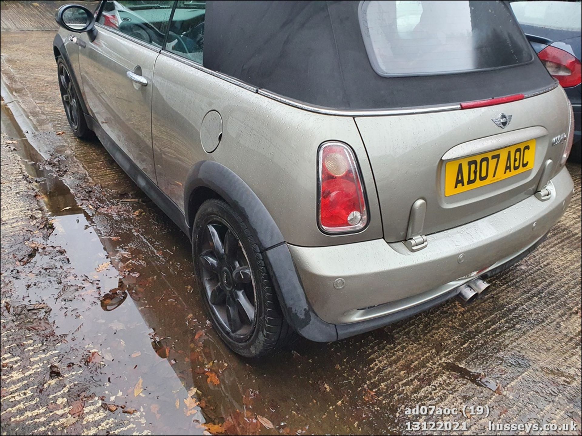 07/07 MINI COOPER S SIDEWALK - 1598cc 2dr Convertible (Silver) - Image 19 of 30