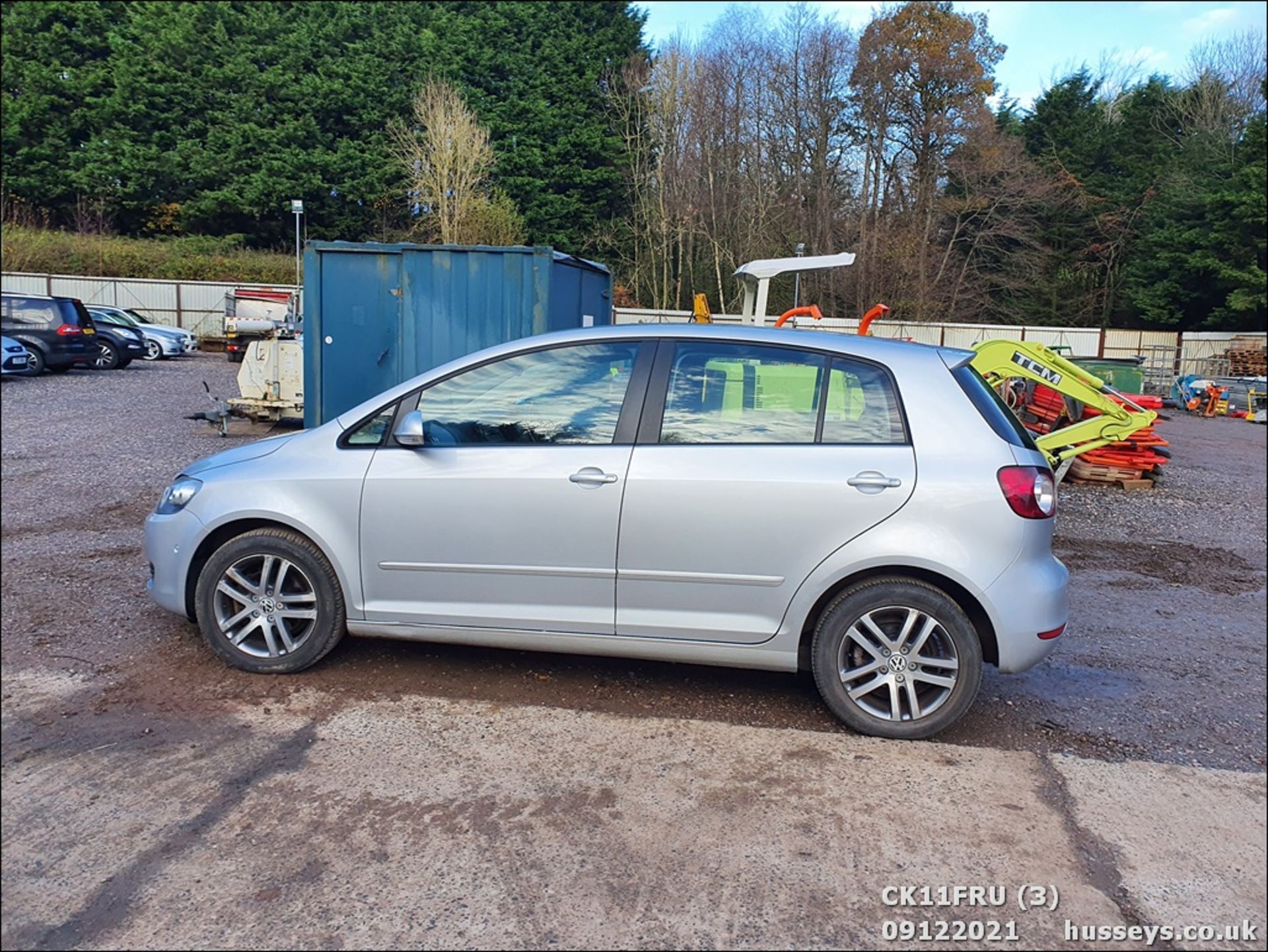 11/11 VOLKSWAGEN GOLF PLUS SE TDI - 1598cc 5dr Hatchback (Silver, 57k) - Image 3 of 32