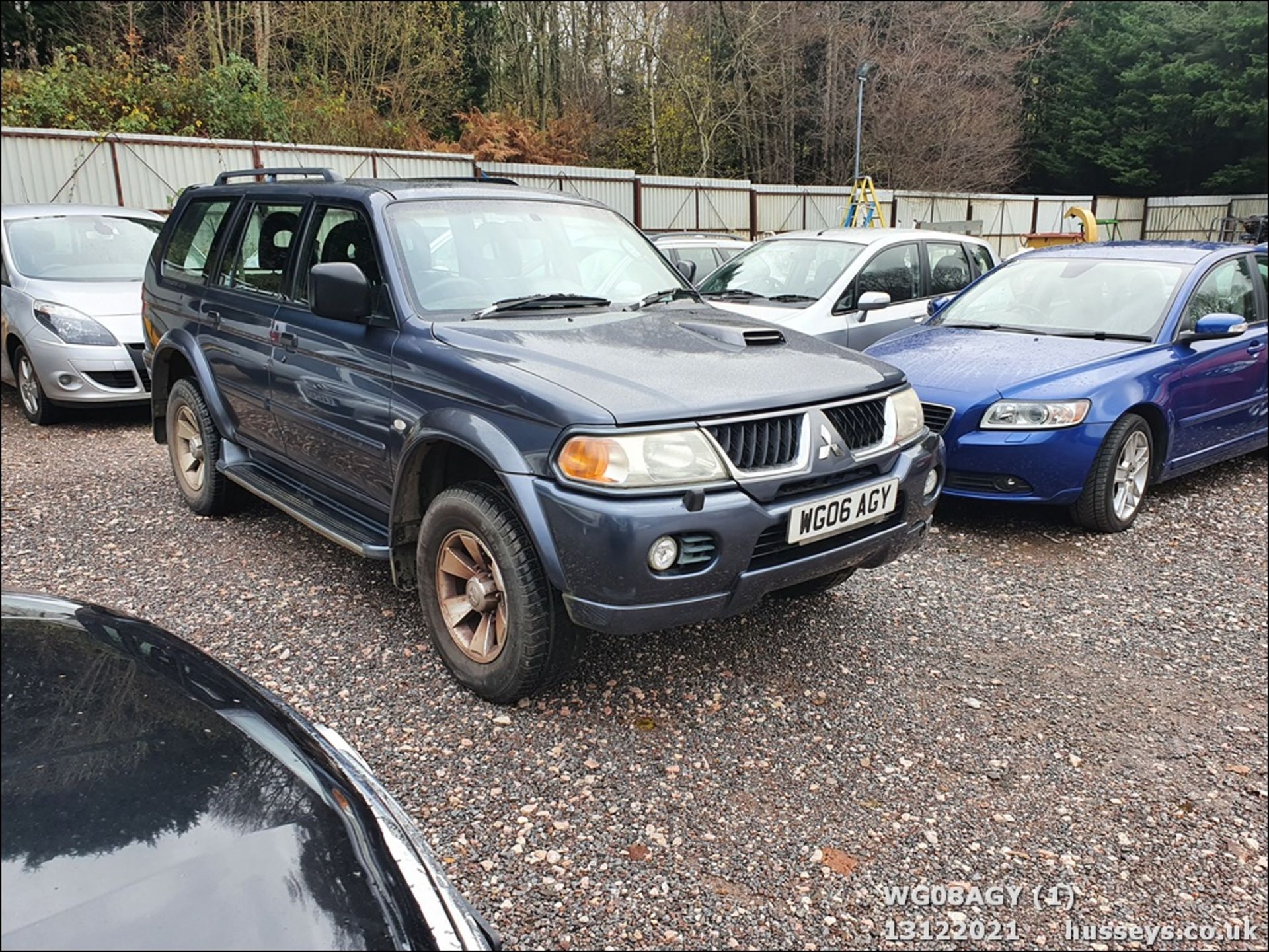 06/06 MITSUBISHI SHOGUN SPORT EQUIPPE TD - 2477cc 5dr Estate (Grey, 104k) - Image 2 of 29