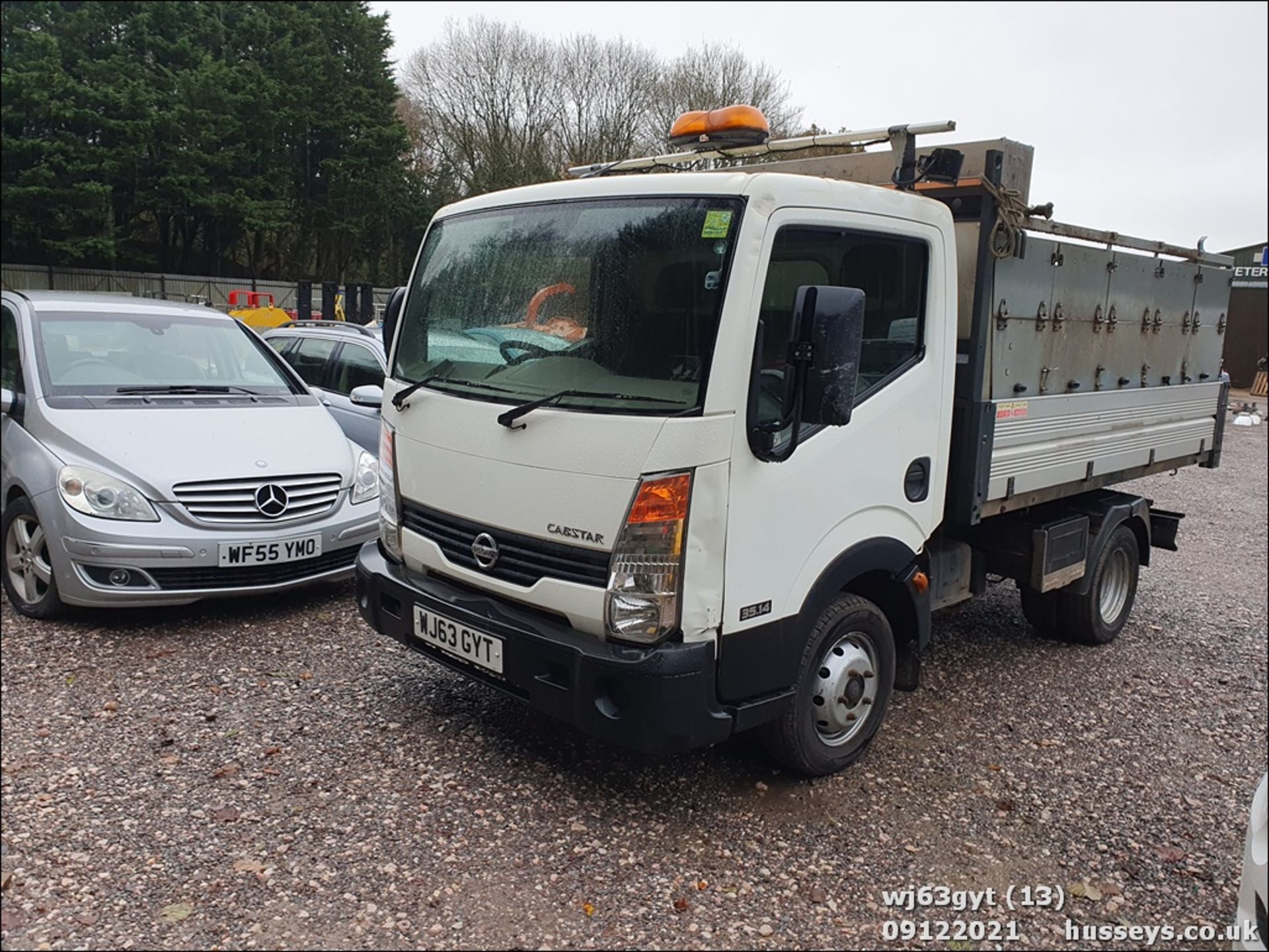 13/63 NISSAN CABSTAR 35.14 S/C SWB - 2488cc Tipper (White, 123k) - Image 13 of 17