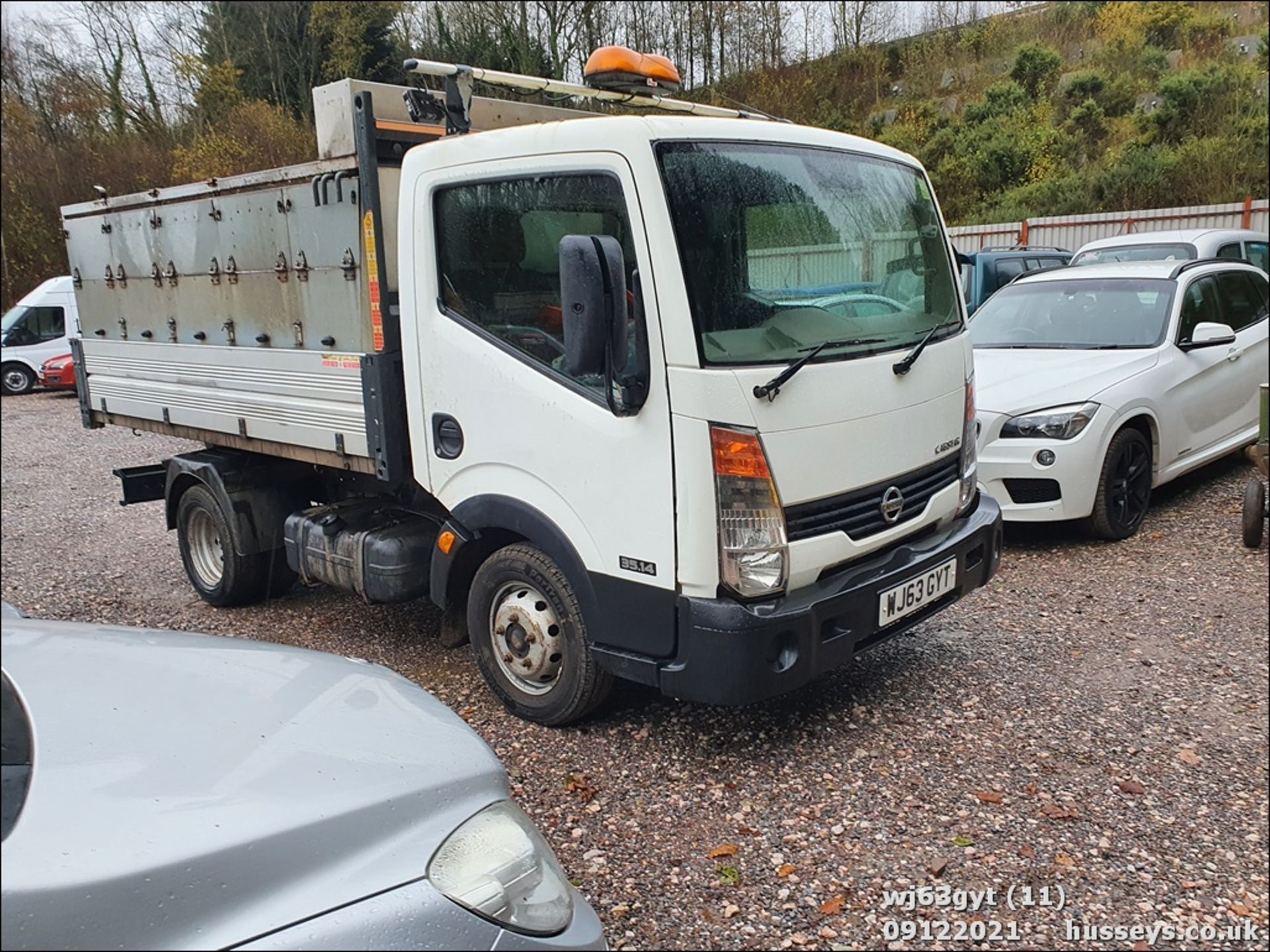 13/63 NISSAN CABSTAR 35.14 S/C SWB - 2488cc Tipper (White, 123k) - Image 11 of 17