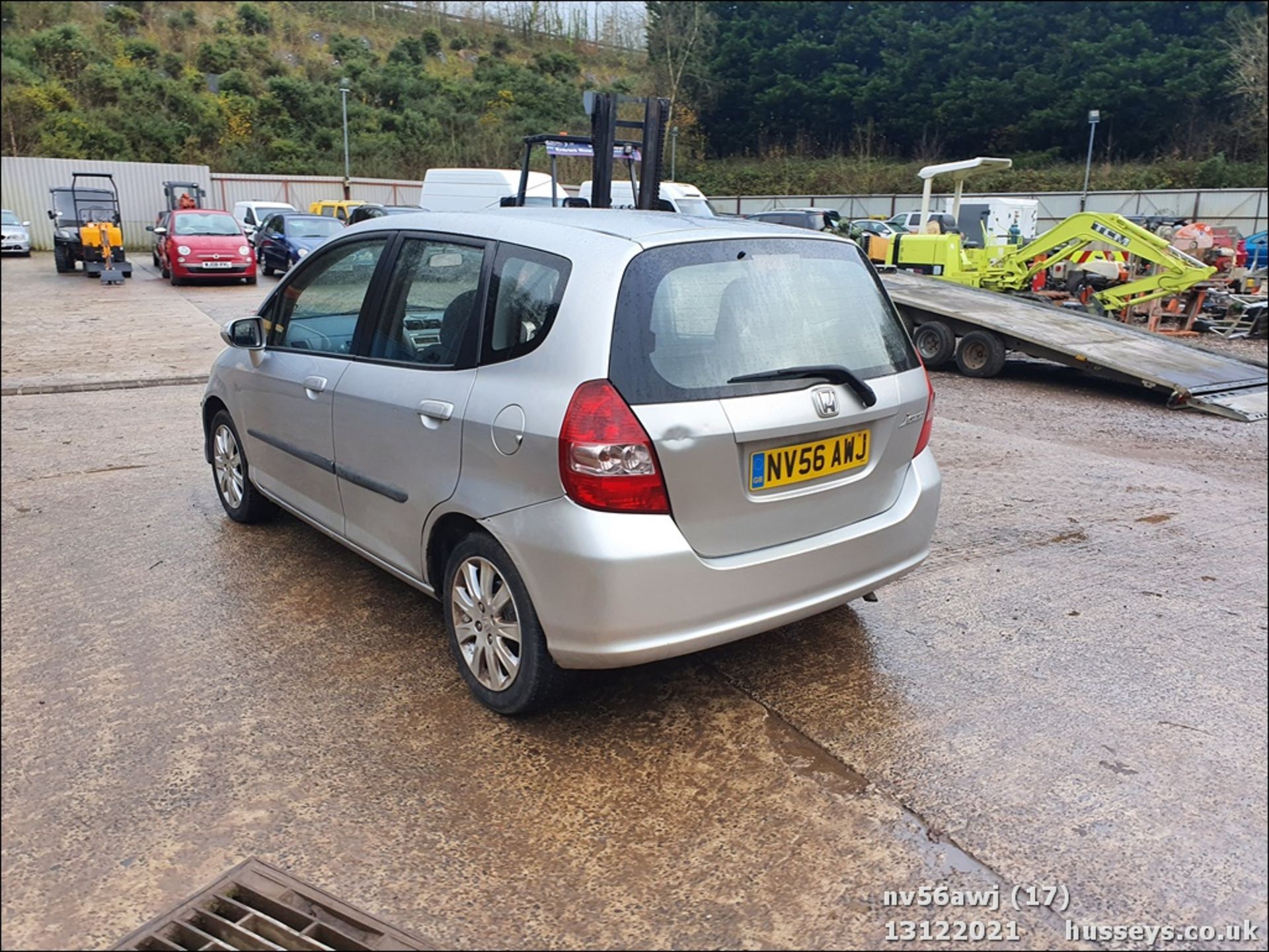 06/56 HONDA JAZZ SE - 1339cc 5dr Hatchback (Silver, 87k) - Image 18 of 44