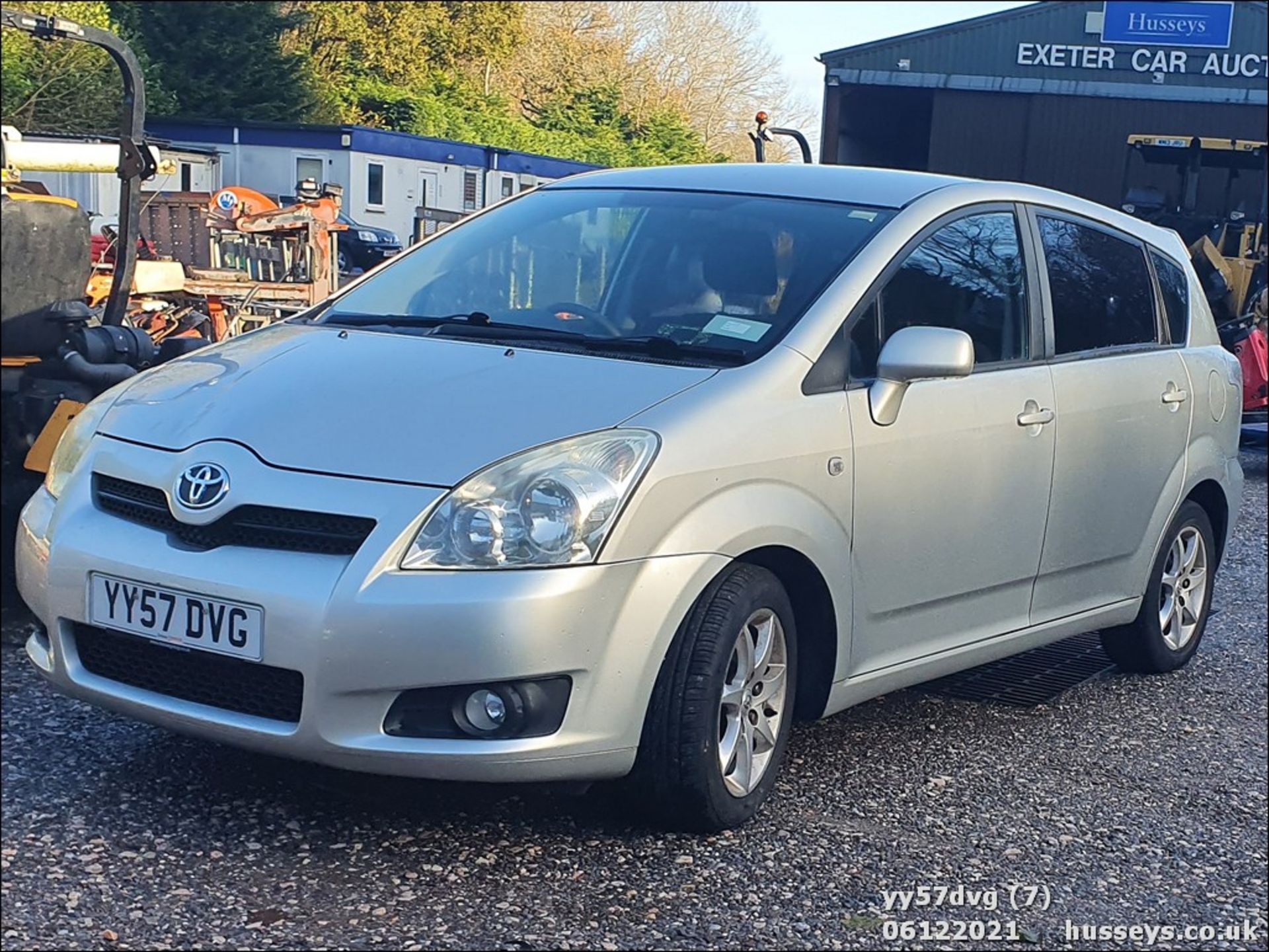 07/57 TOYOTA COROLLA VERSO SR D-4D - 2231cc 5dr MPV (Silver, 88k)