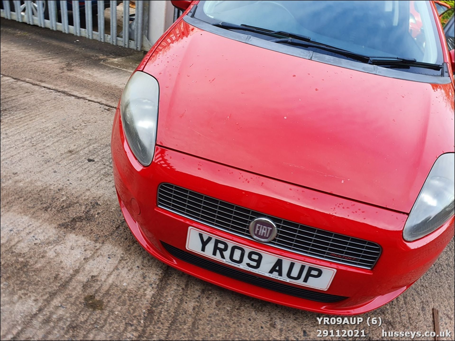 09/09 FIAT G PUNTO SPORTING MULTIJET - 1910cc 3dr Hatchback (Red, 105k) - Image 6 of 20